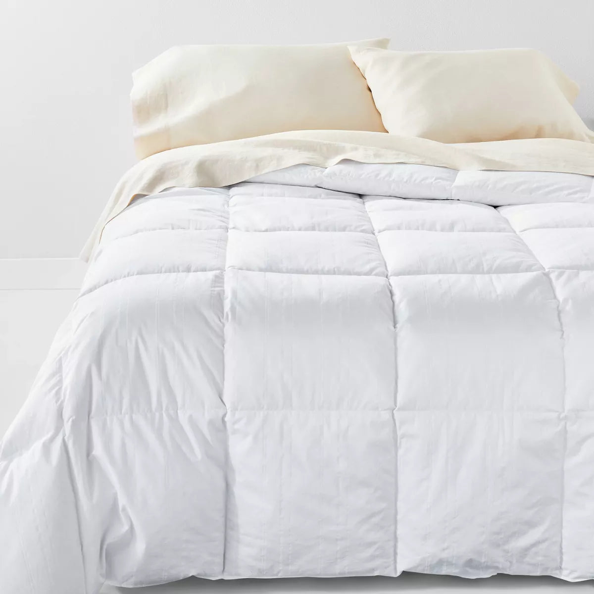 Premium Down Comforter - Full/Queen