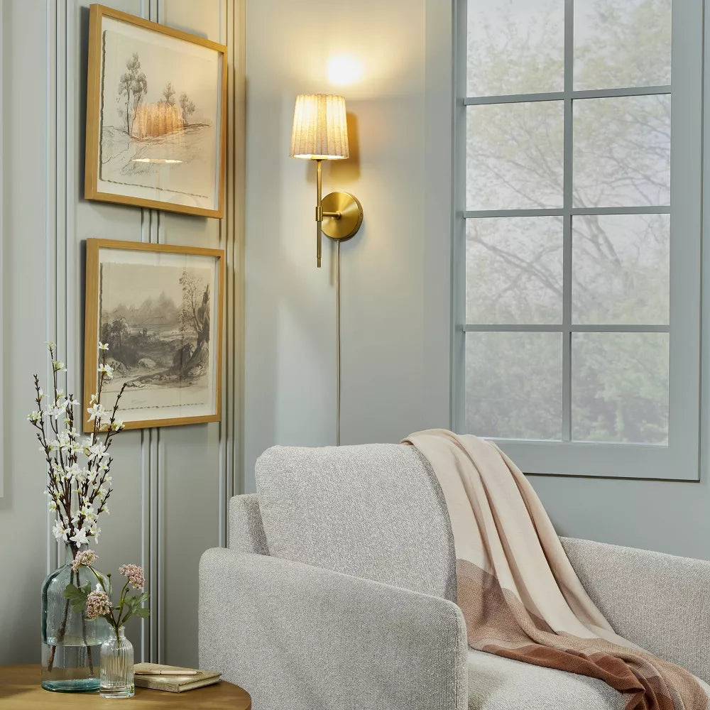 Pleated Shade Wall Sconce