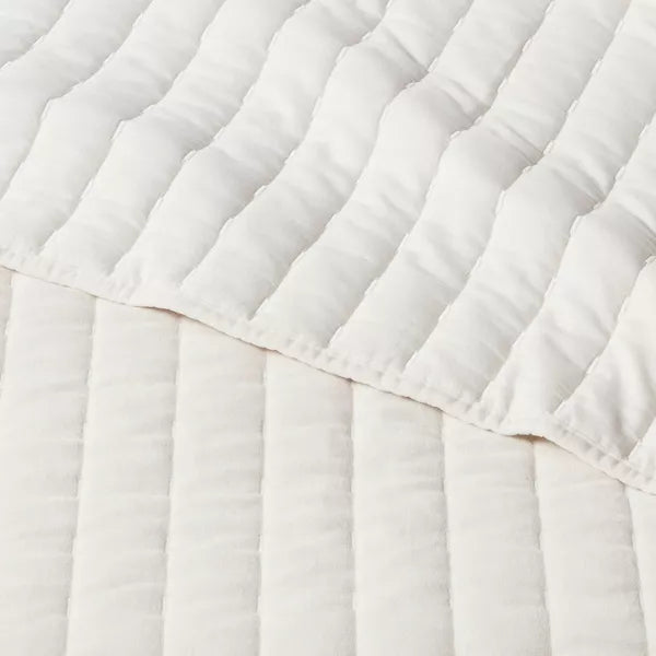 Channel Stitch Velvet Quilt - Full/Queen