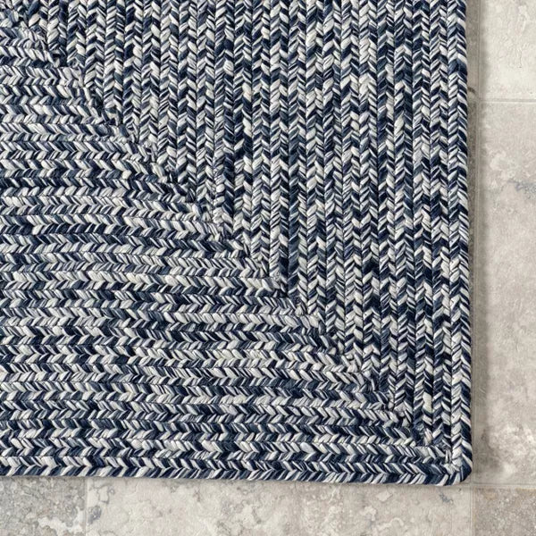 Braided Indoor/Outdoor Area Rug 8'x10'