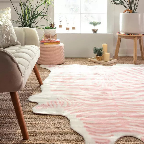 Alyssa Animal Shaped Indoor Area Rug, Pink/Ivory