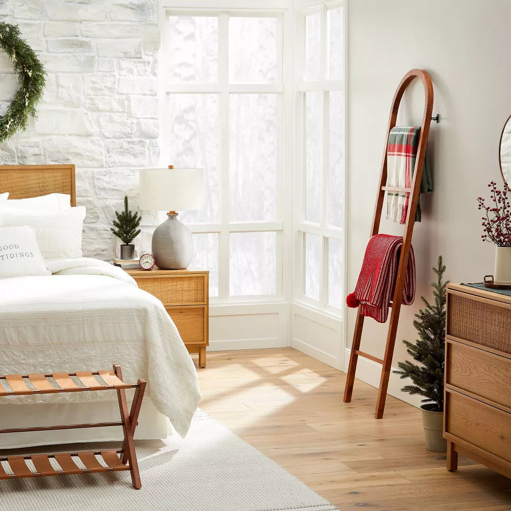 Arched Wood Throw Blanket Ladder Brown