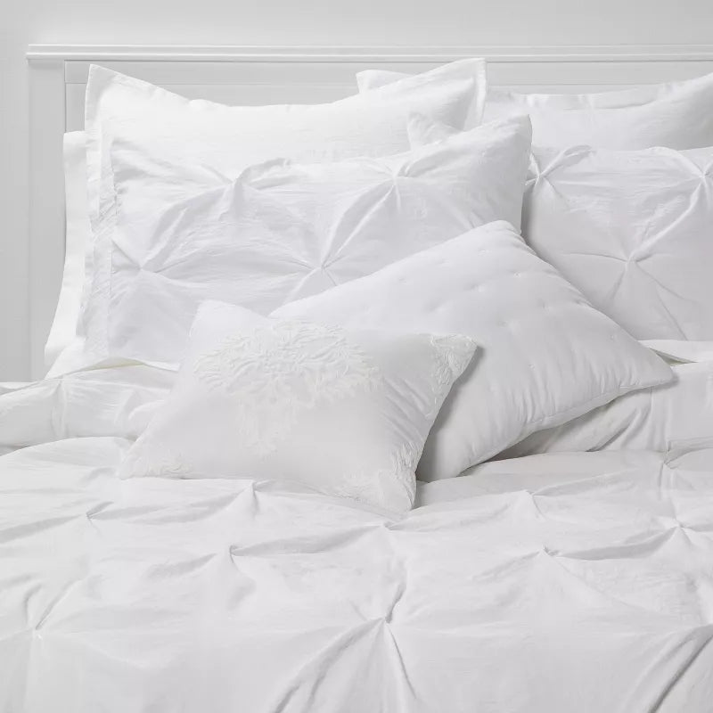 8pc Pinch Pleat Comforter Bedding Set - King