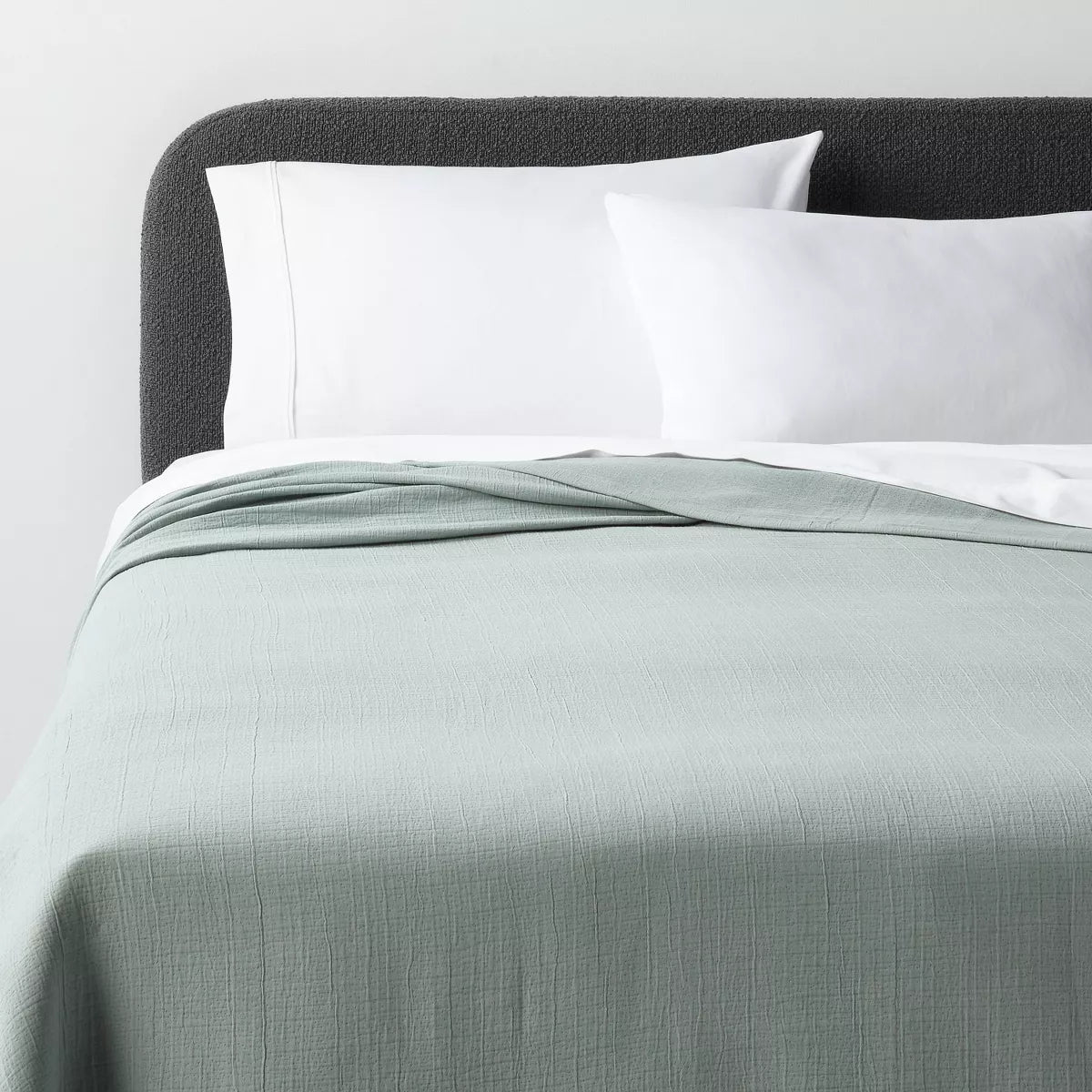 Luxe Matelasse Coverlet - King