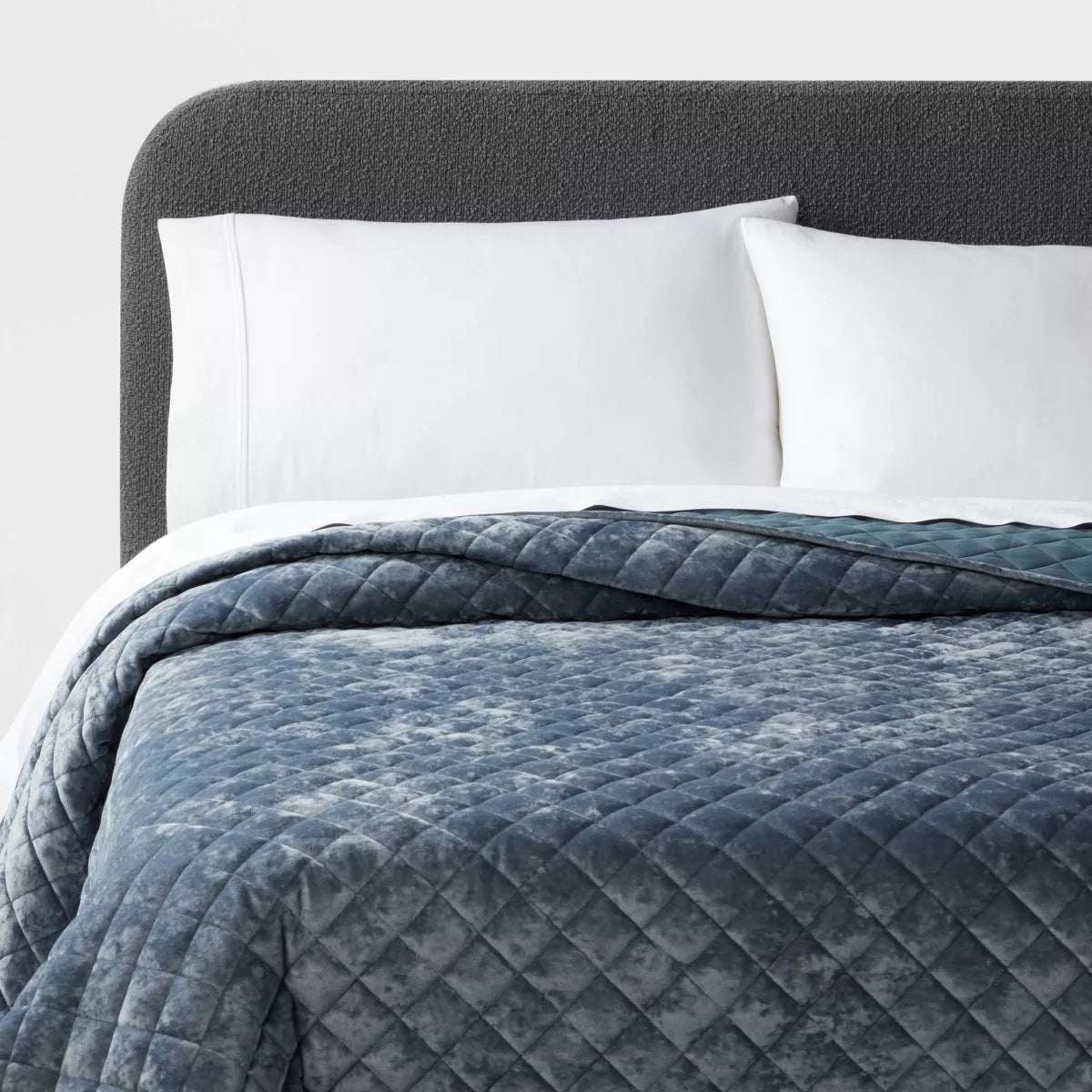 Luxe Diamond Stitch Velvet Quilt King