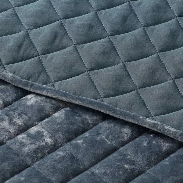 Luxe Diamond Stitch Velvet Quilt King