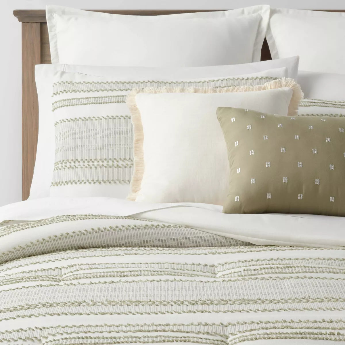 8pc Clipped Jacquard Stripe Comforter Bedding Set, King