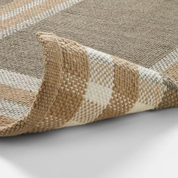Plaid Indoor/Outdoor Scatter Accent Rug Green - 2'1"x3'2"