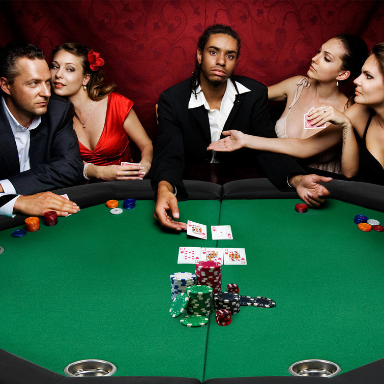 AVAWING 46.9'' 8 - Player Green Foldable Poker Table