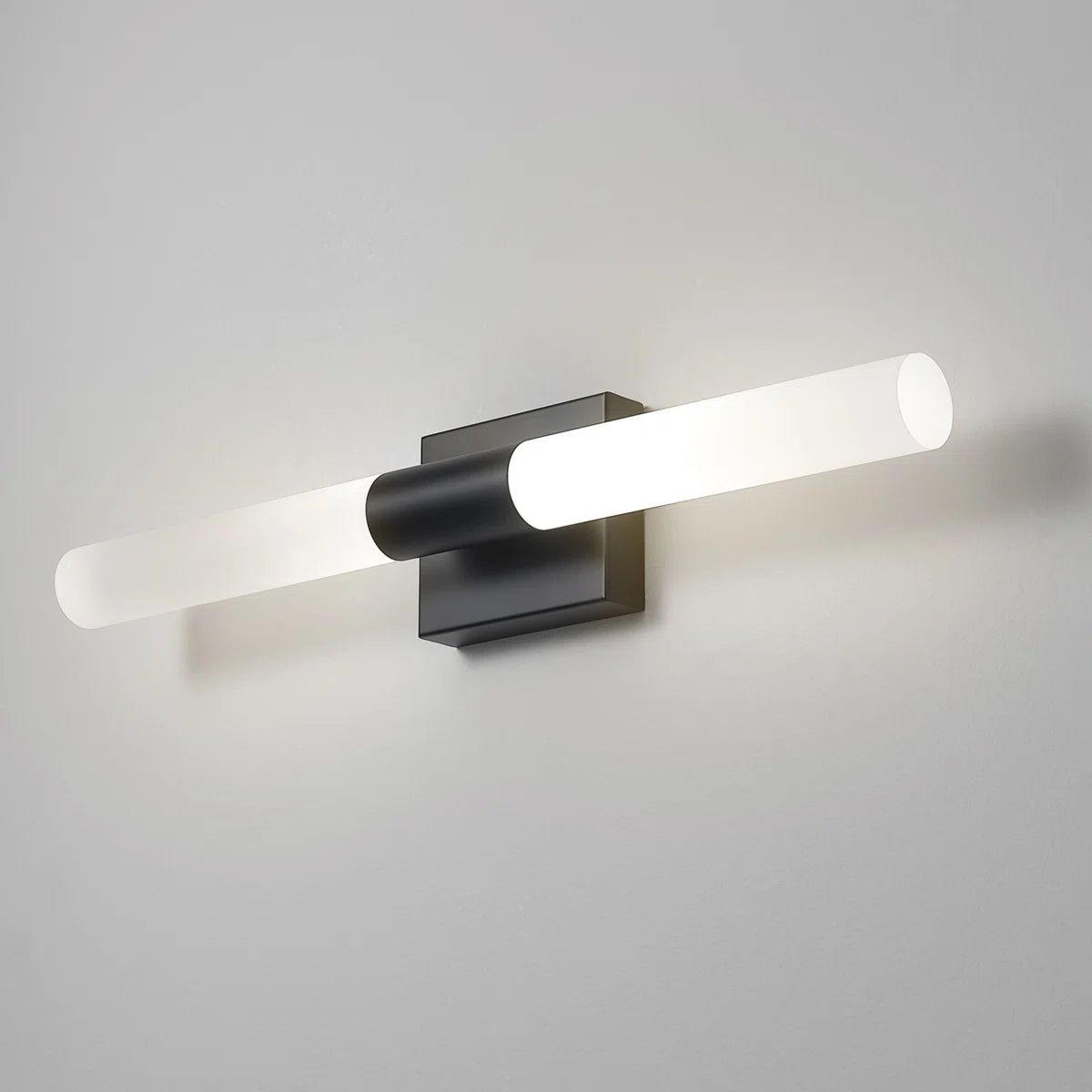 Geneil Dimmable LED Vanity Light
