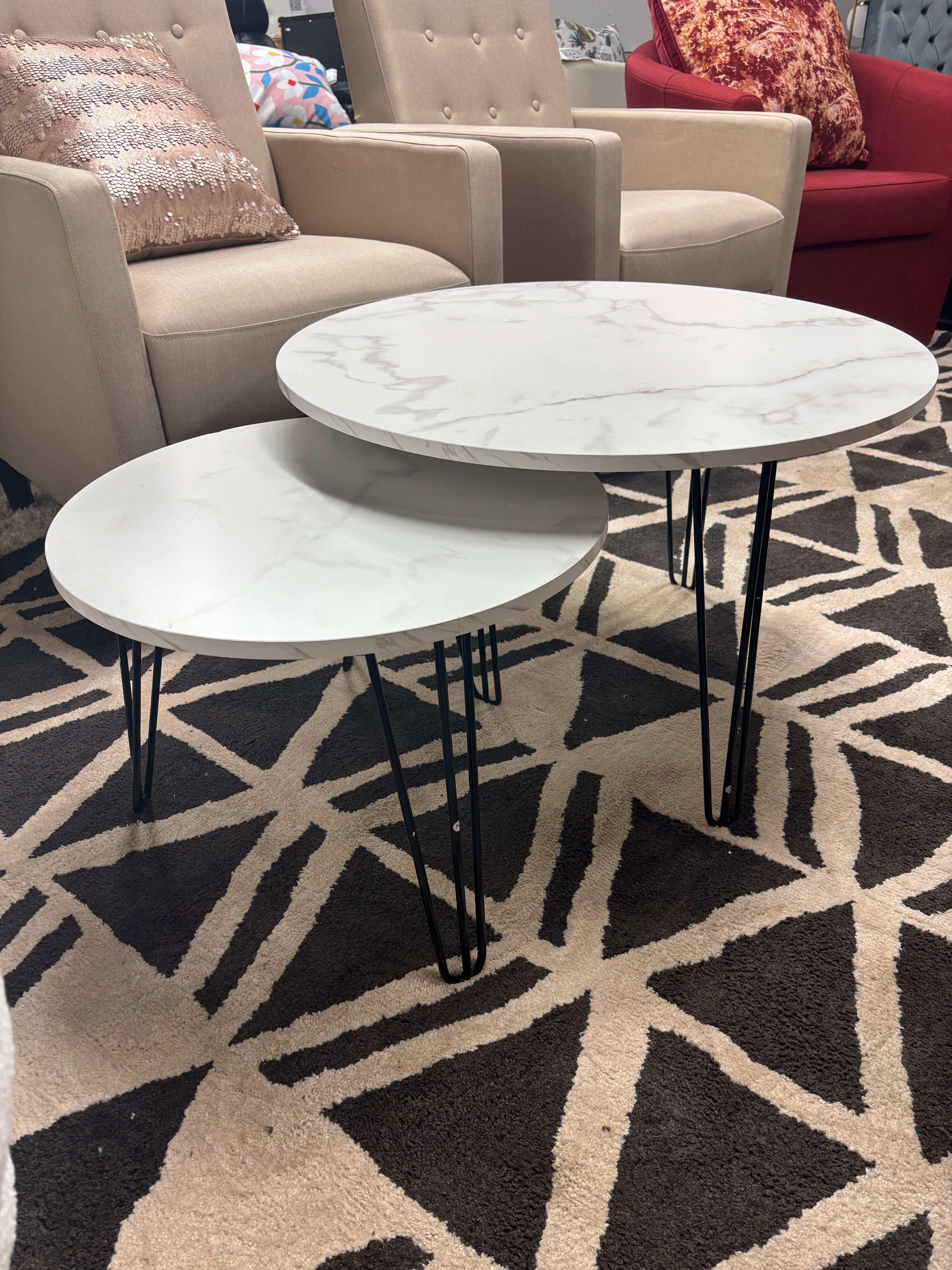 (Set of 2) 27.56'' Round Nesting Coffee Table - White SHOWROOM ITEM