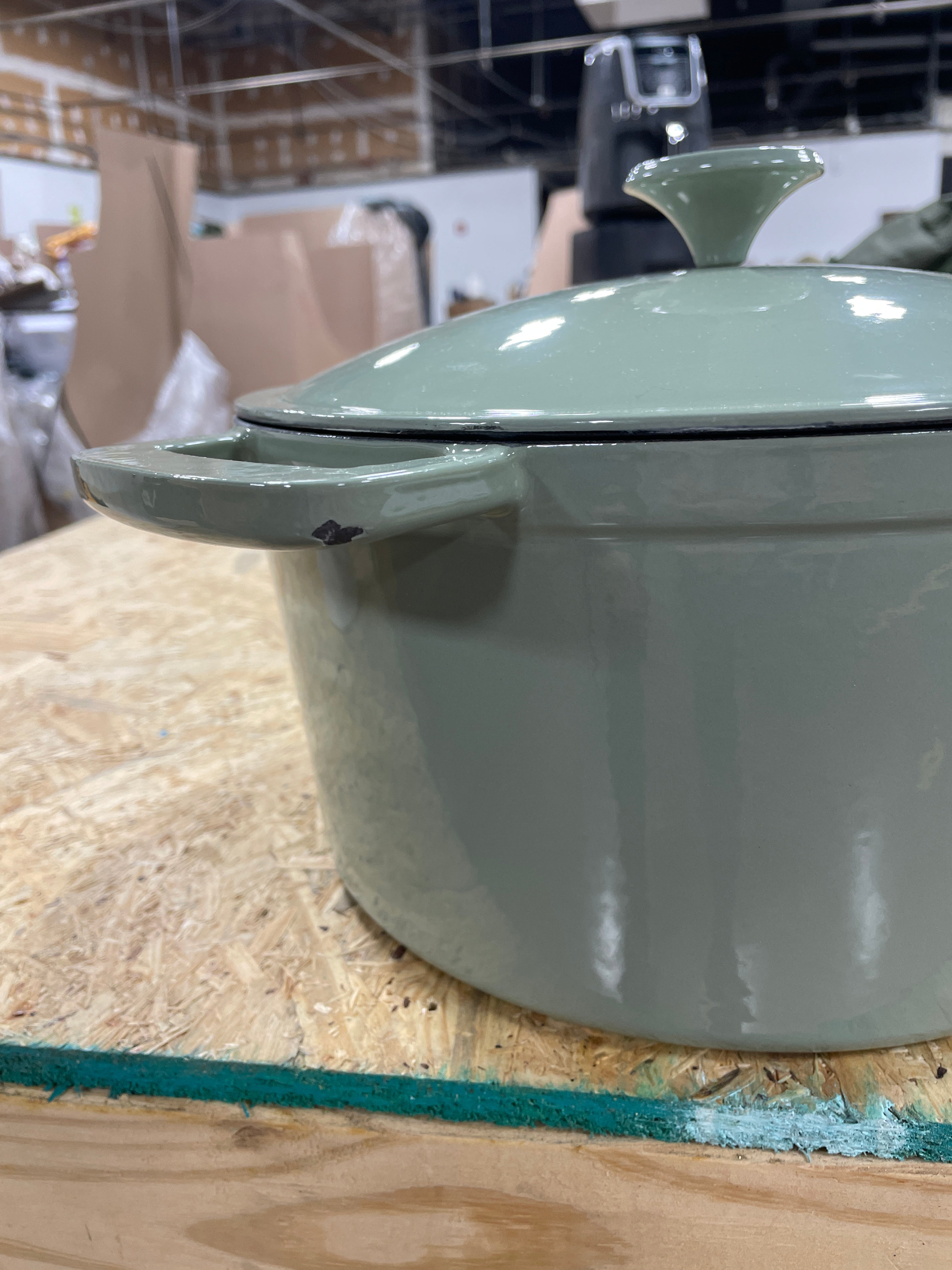 5.5qt Enamel Dutch Oven
