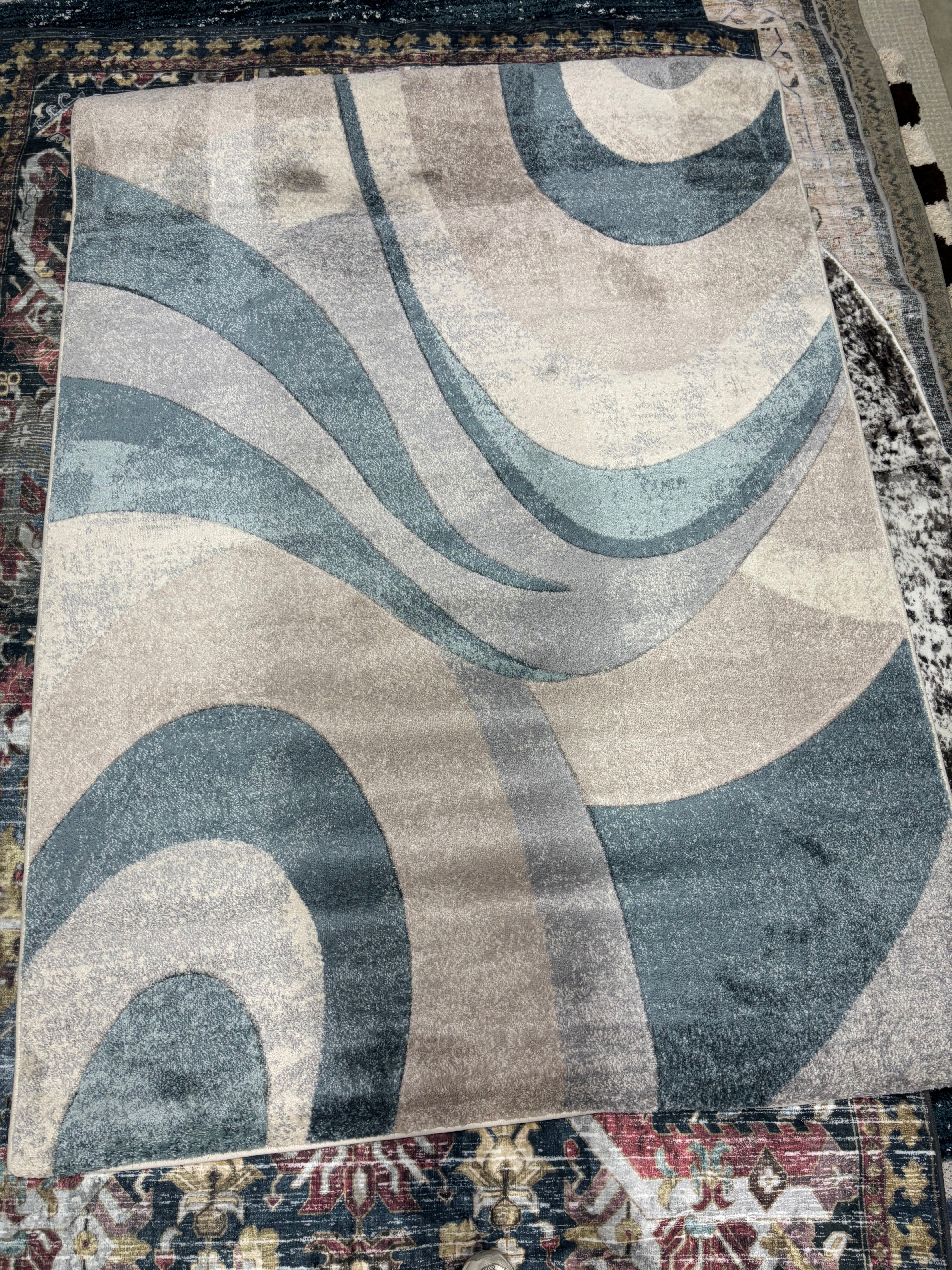 5'2" x 7'2" Wiltrud Abstract Indoor Rug - Color 6 SHOWROOM ITEM