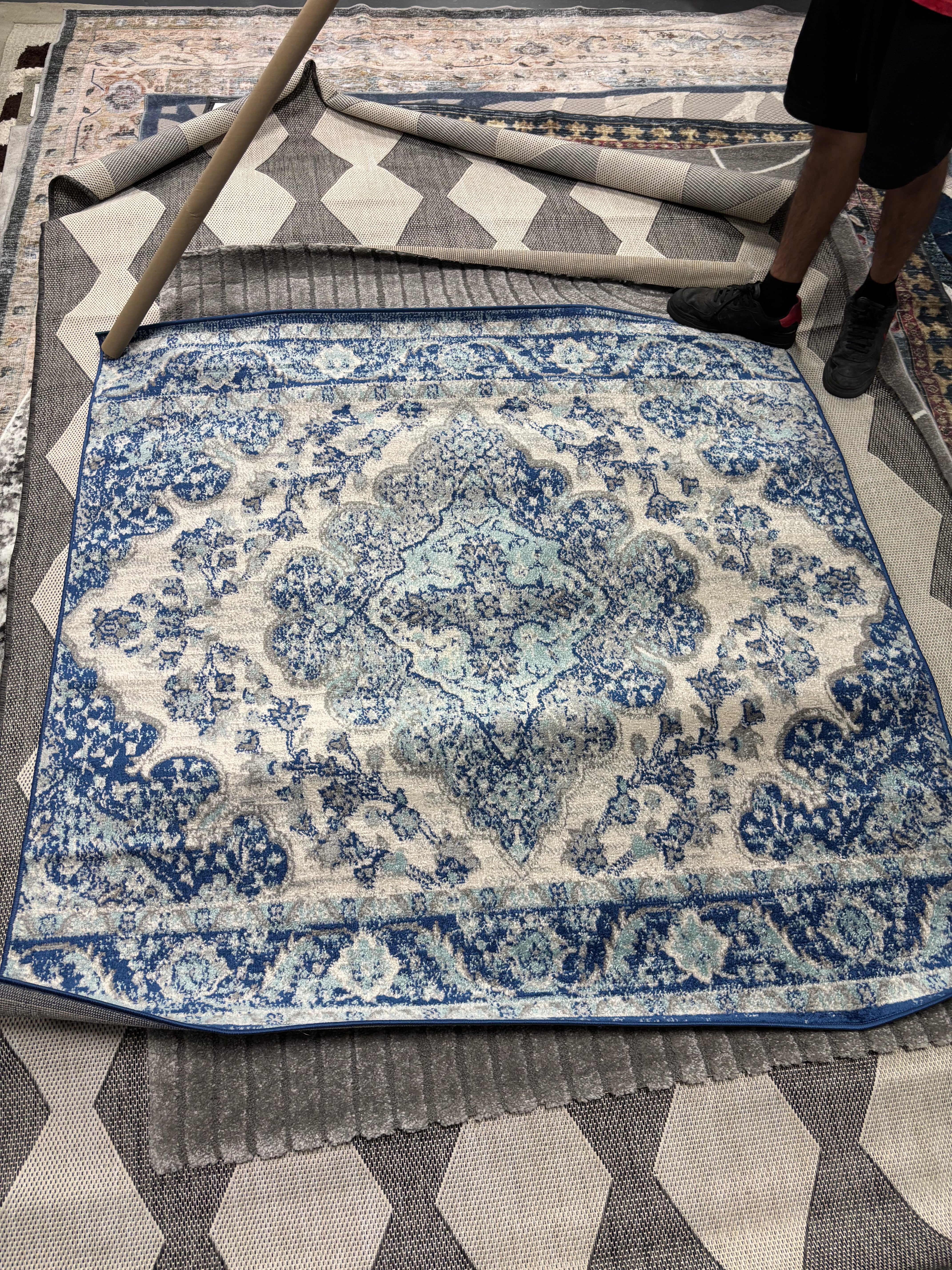 5'3" Lathan Bohemian FLAIR Boho Vintage Medallion Rug - Cream/Blue SHOWROOM ITEM