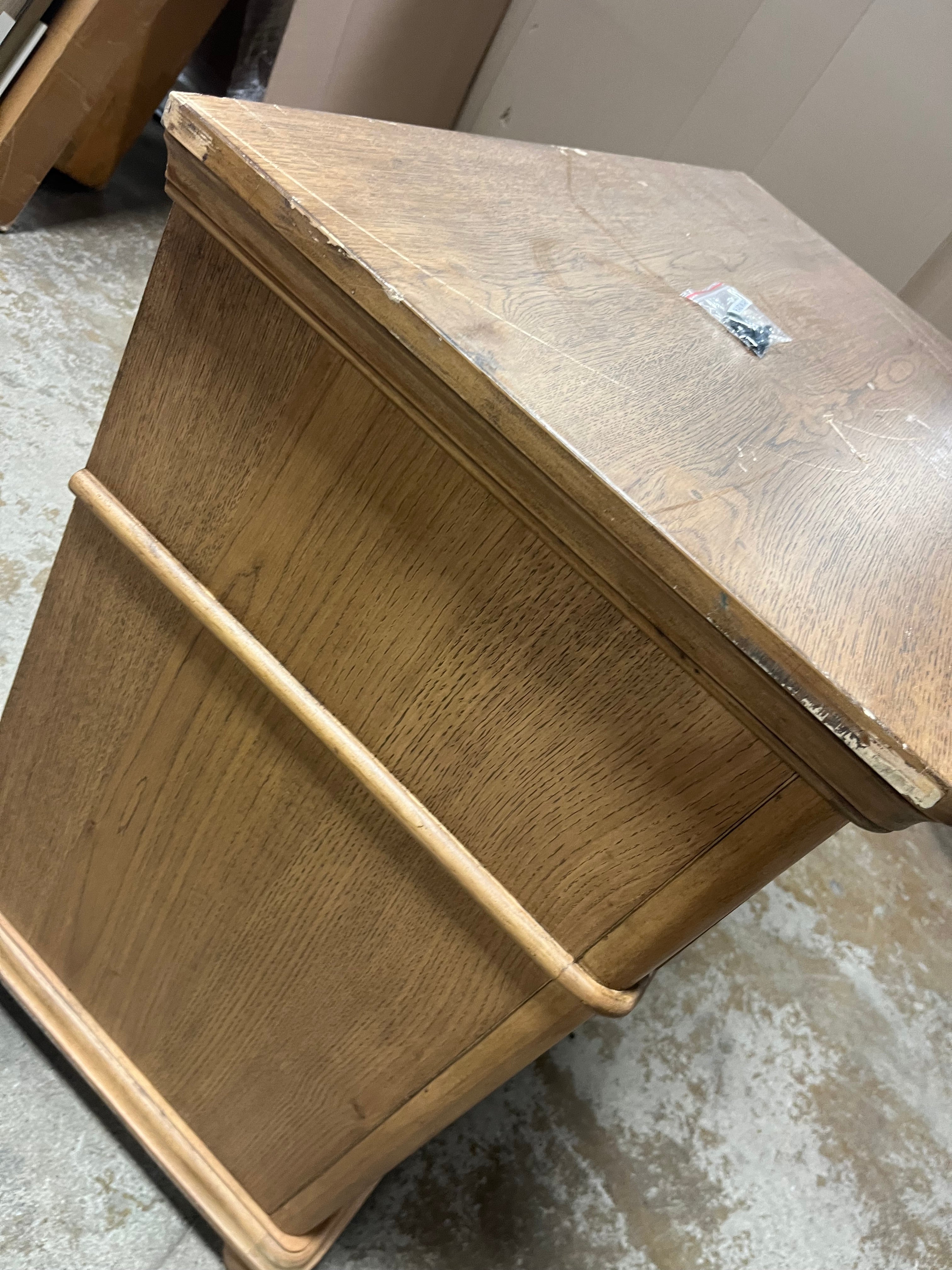 3 Drawer Classic Vertical Dresser