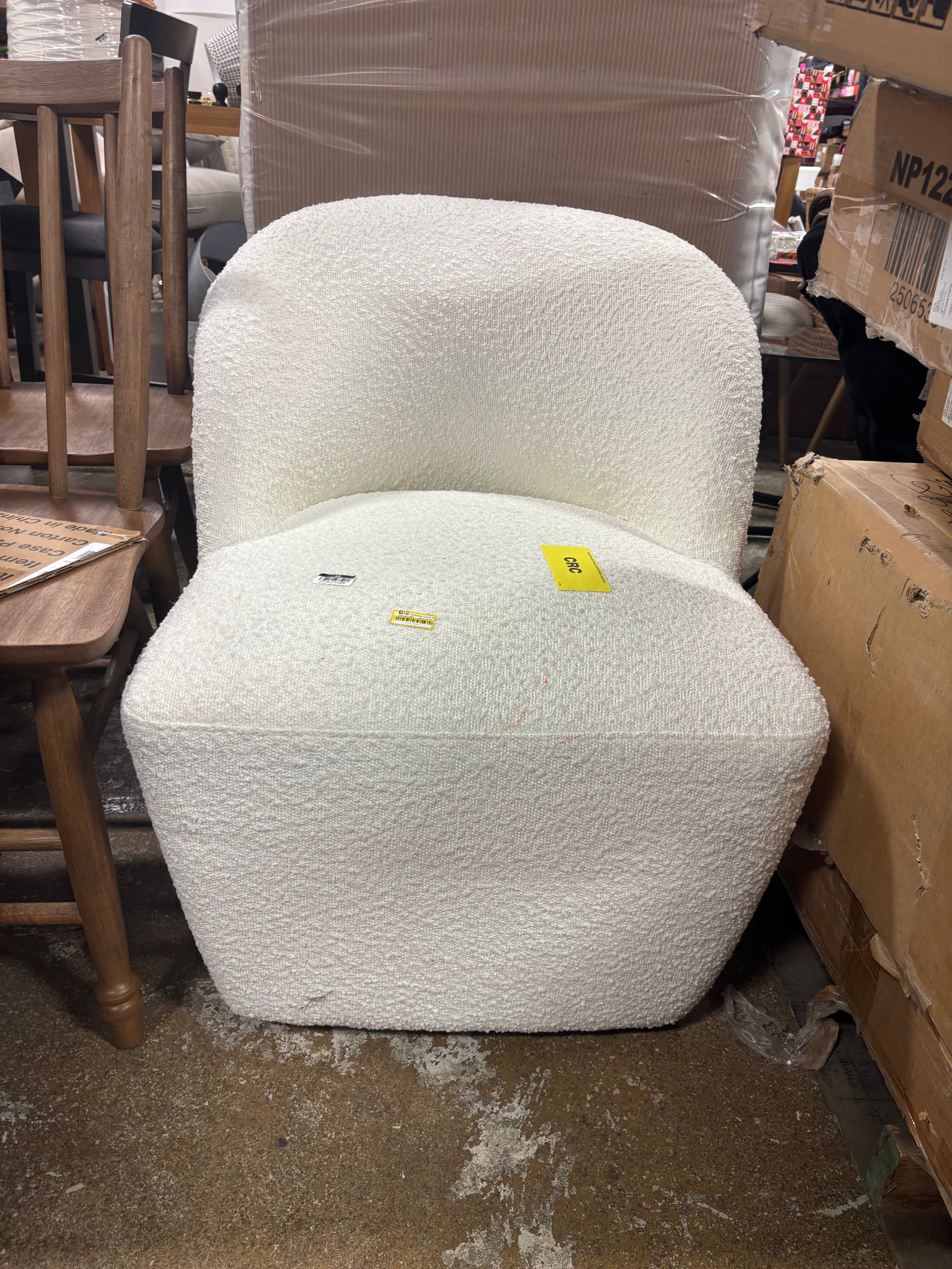Pasadena Swivel Accent Chair - Boucle SHOWROOM ITEM