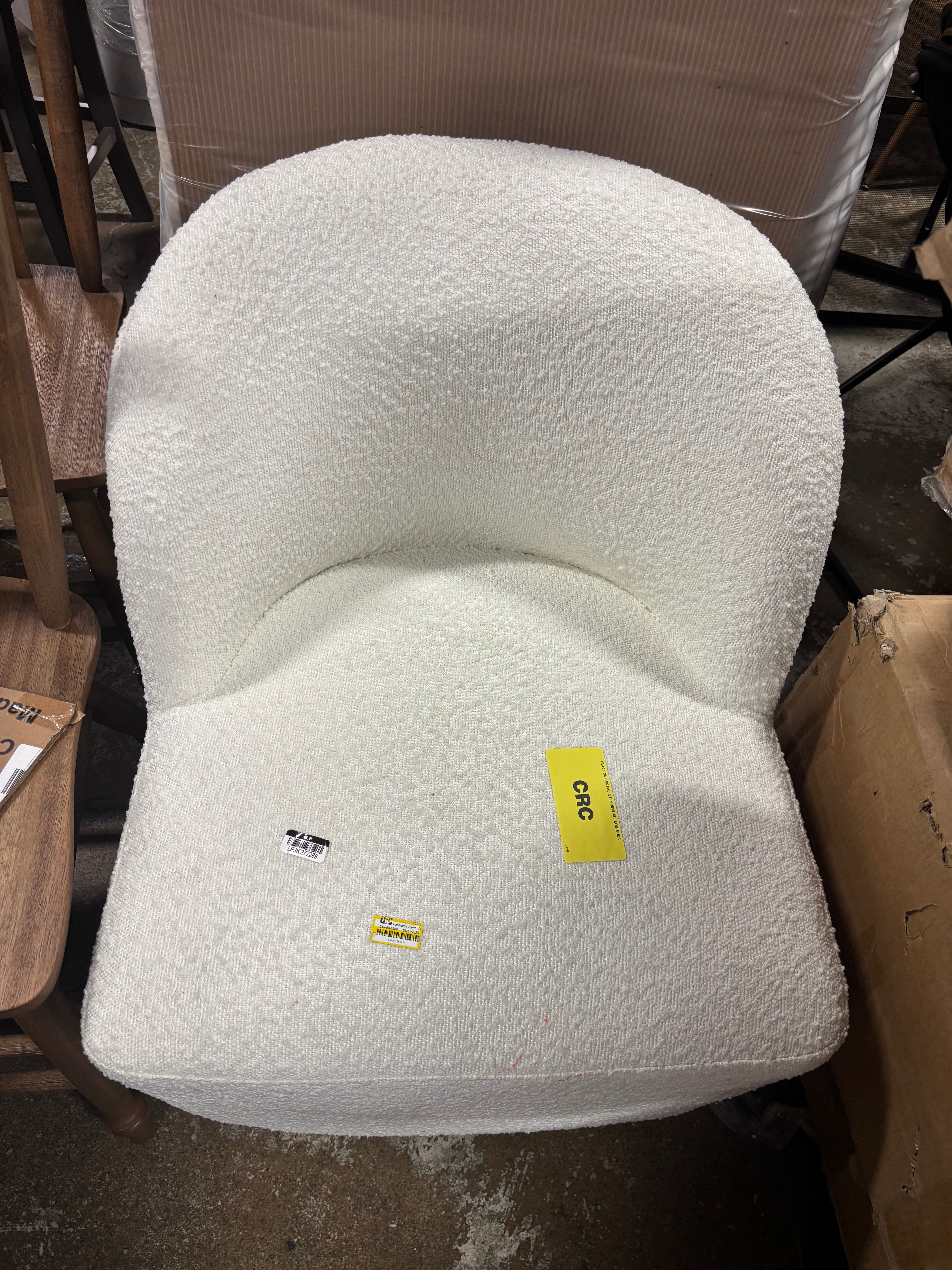 Pasadena Swivel Accent Chair - Boucle SHOWROOM ITEM