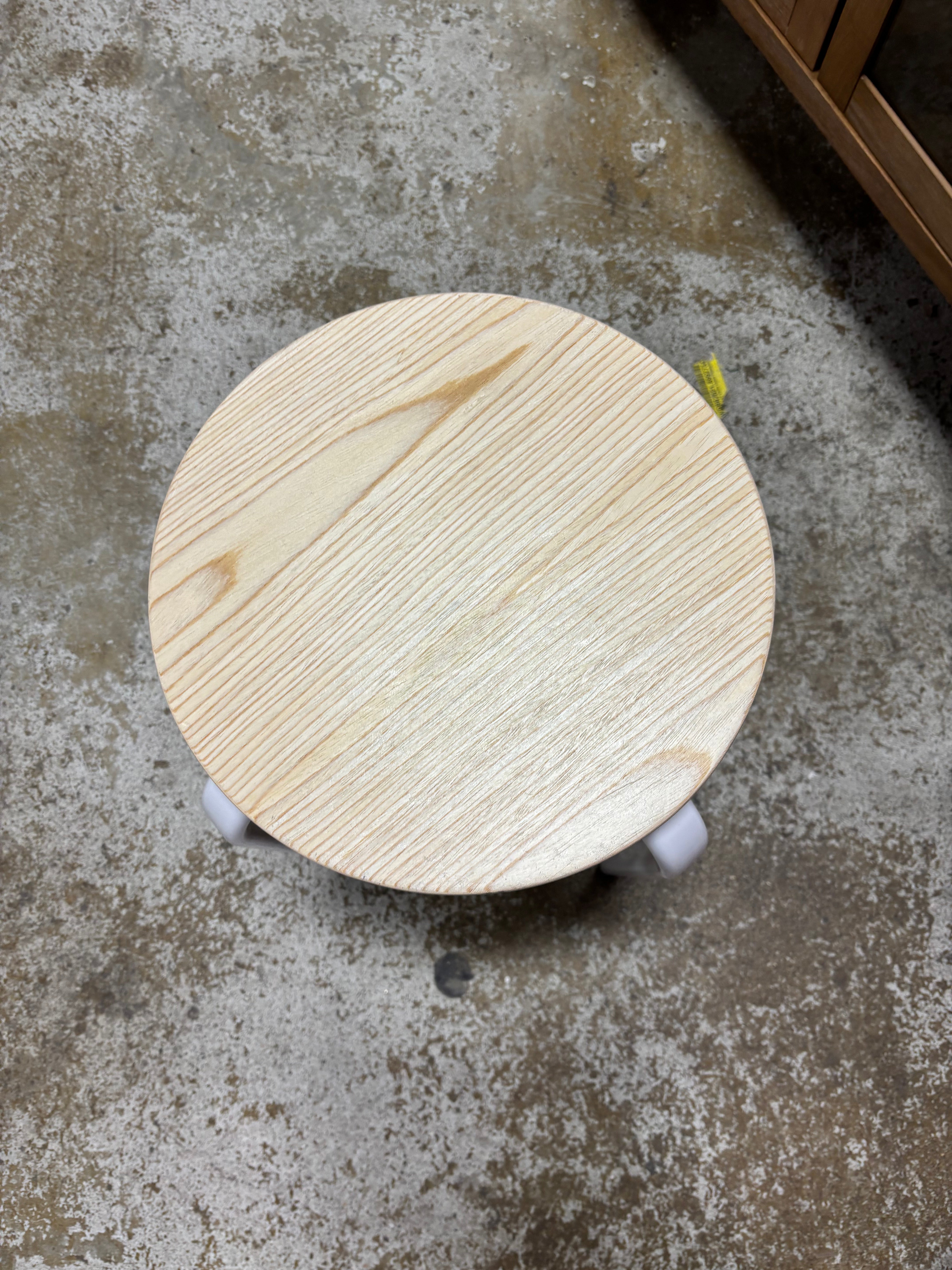 (Set of 6) Stackable Accent Stool SHOWROOM ITEM