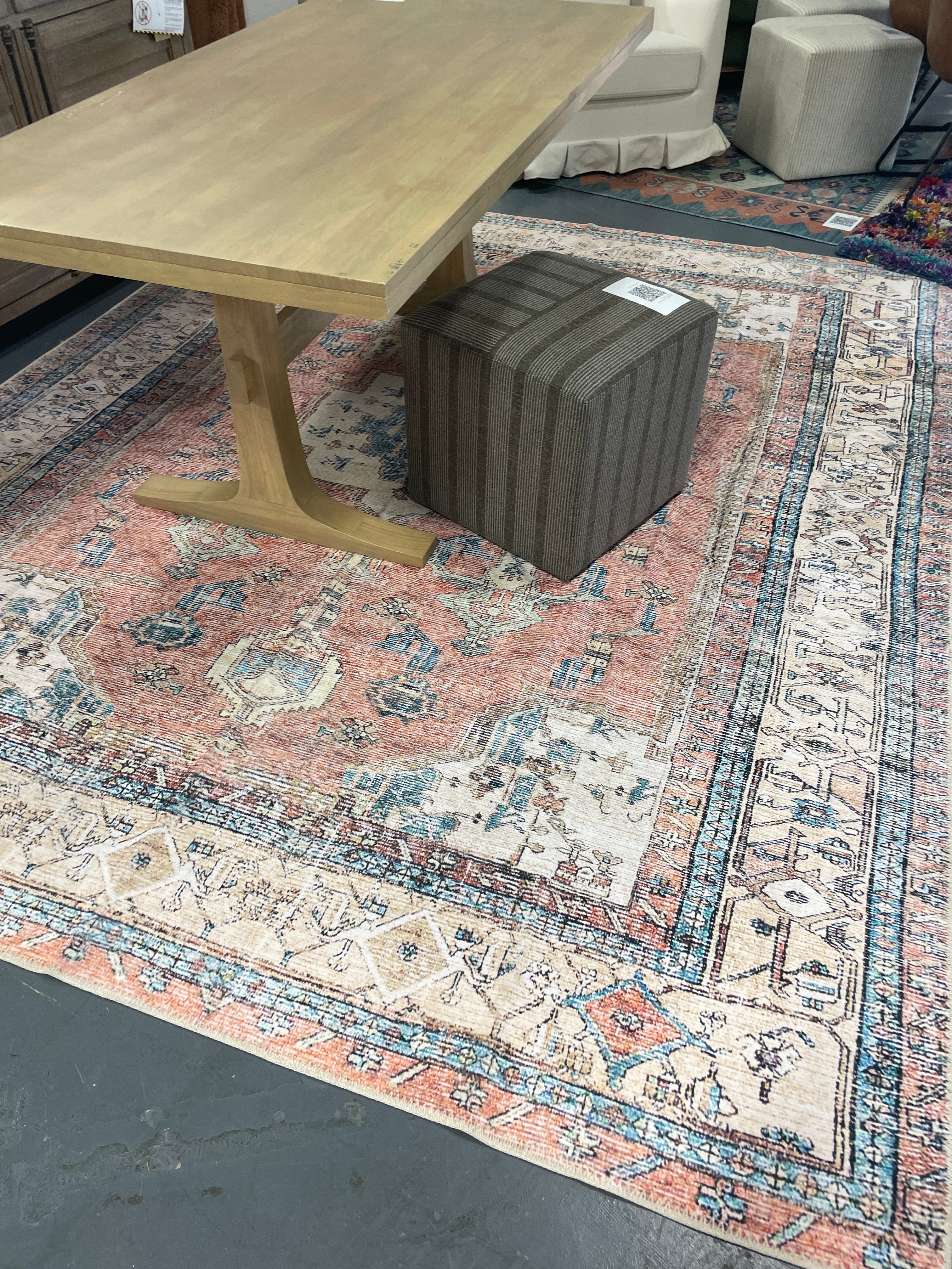 Eleanor Machine Washable Distressed Medallion Area Rug 8x 10 SHOWROOM ITEM