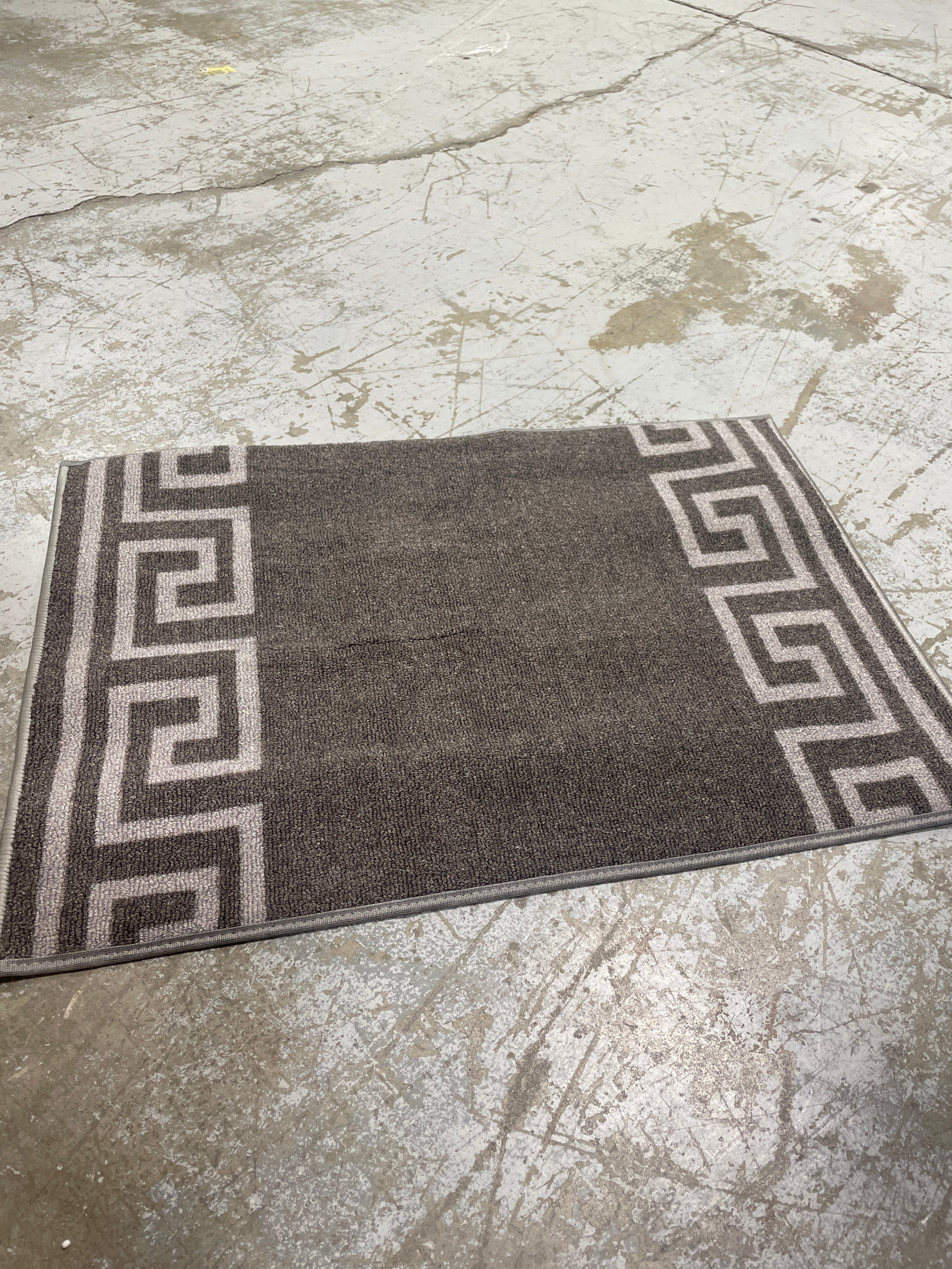 31" x 22" Greek Key Rubber Back Door Mat