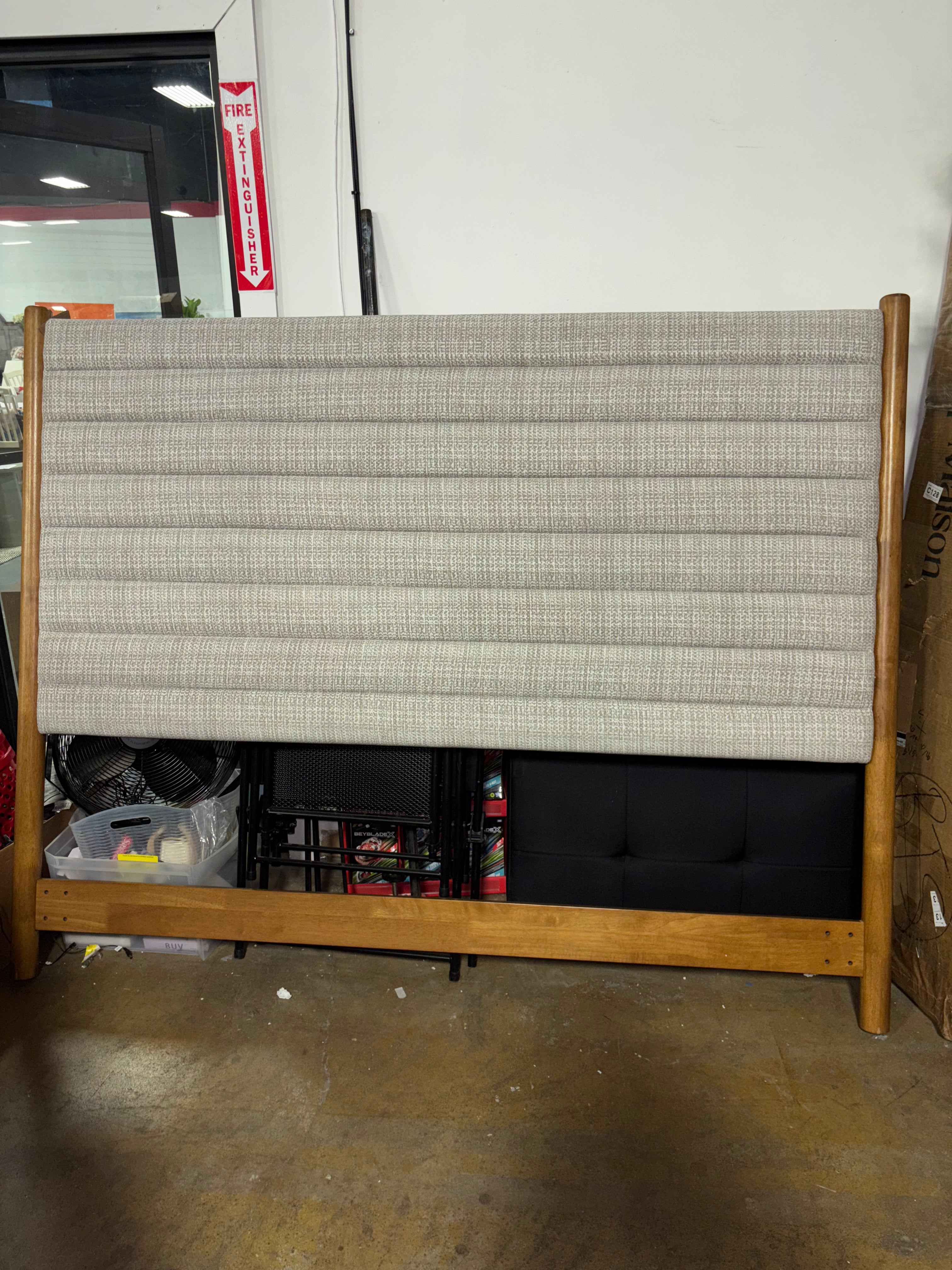 (KING) Scott Living Heritage Wooden Post Upholstered Headboard SHOWROOM ITEM