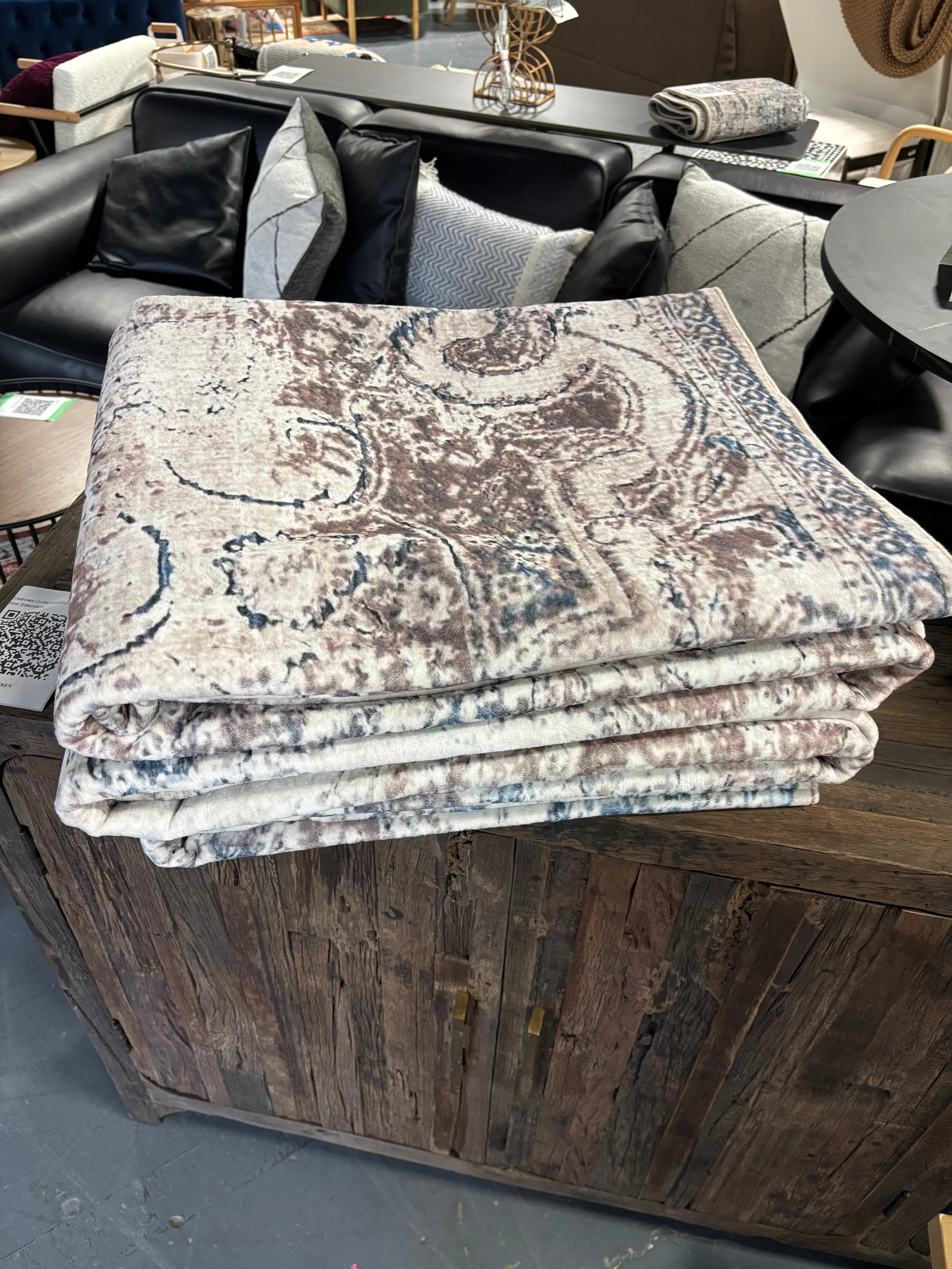 9' x 12' HOMCOM Boho Area Rug - Brown SHOWROOM ITEM