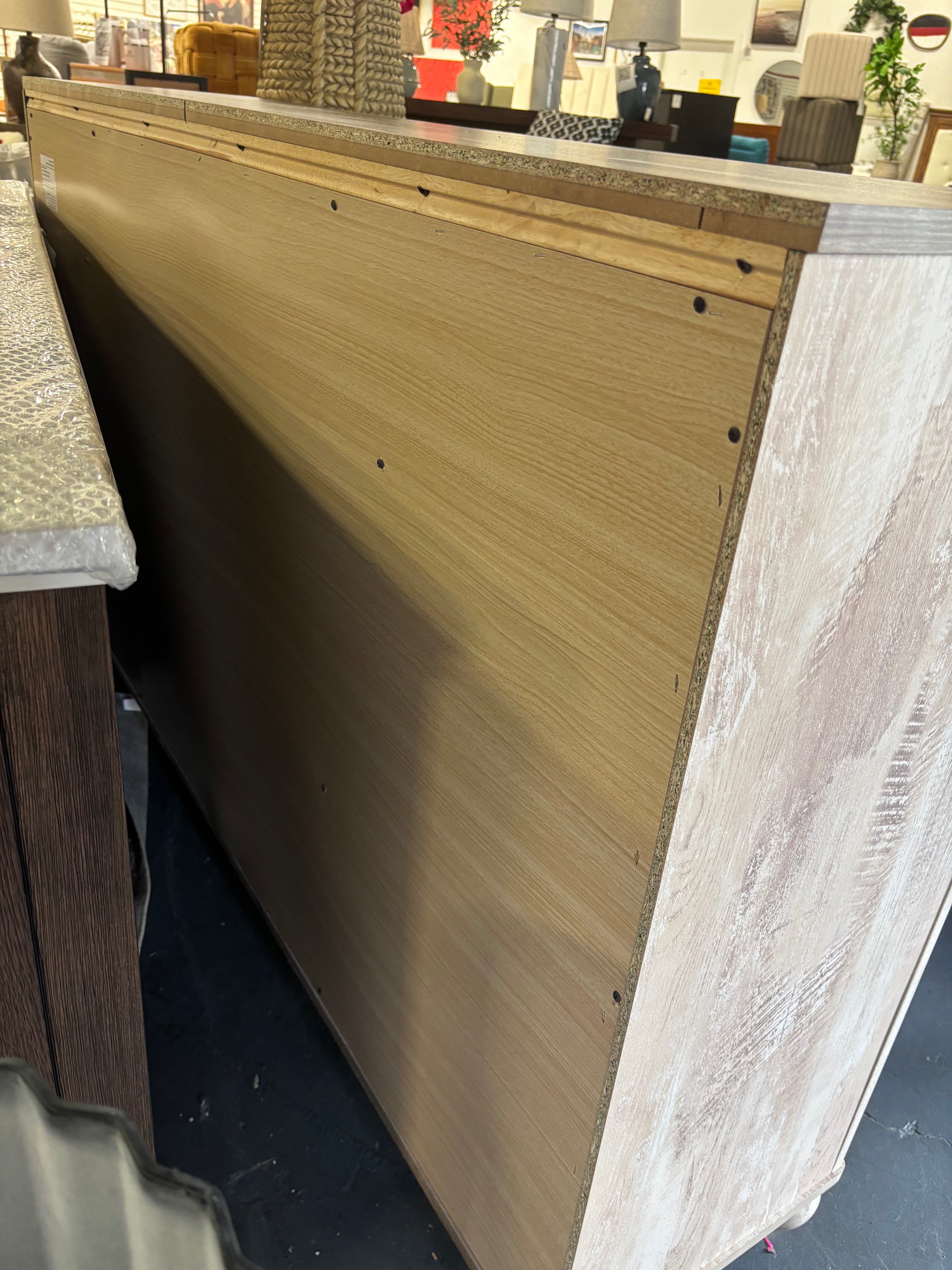 63.25'' W Amareona 7 - Drawer Dresser SHOWROOM ITEM