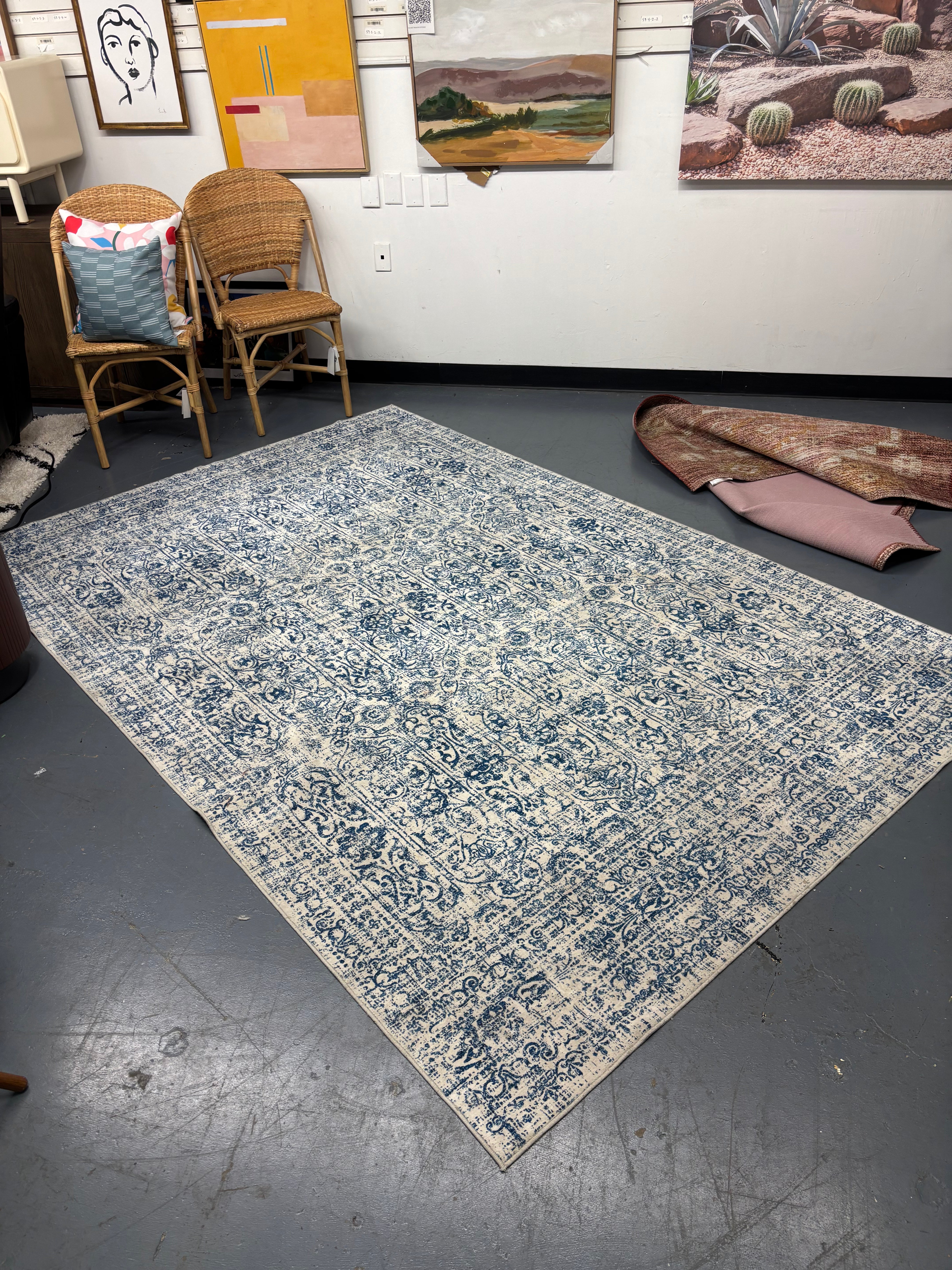 9' x 6' Floor Model - Blue/White SHOWROOM ITEM