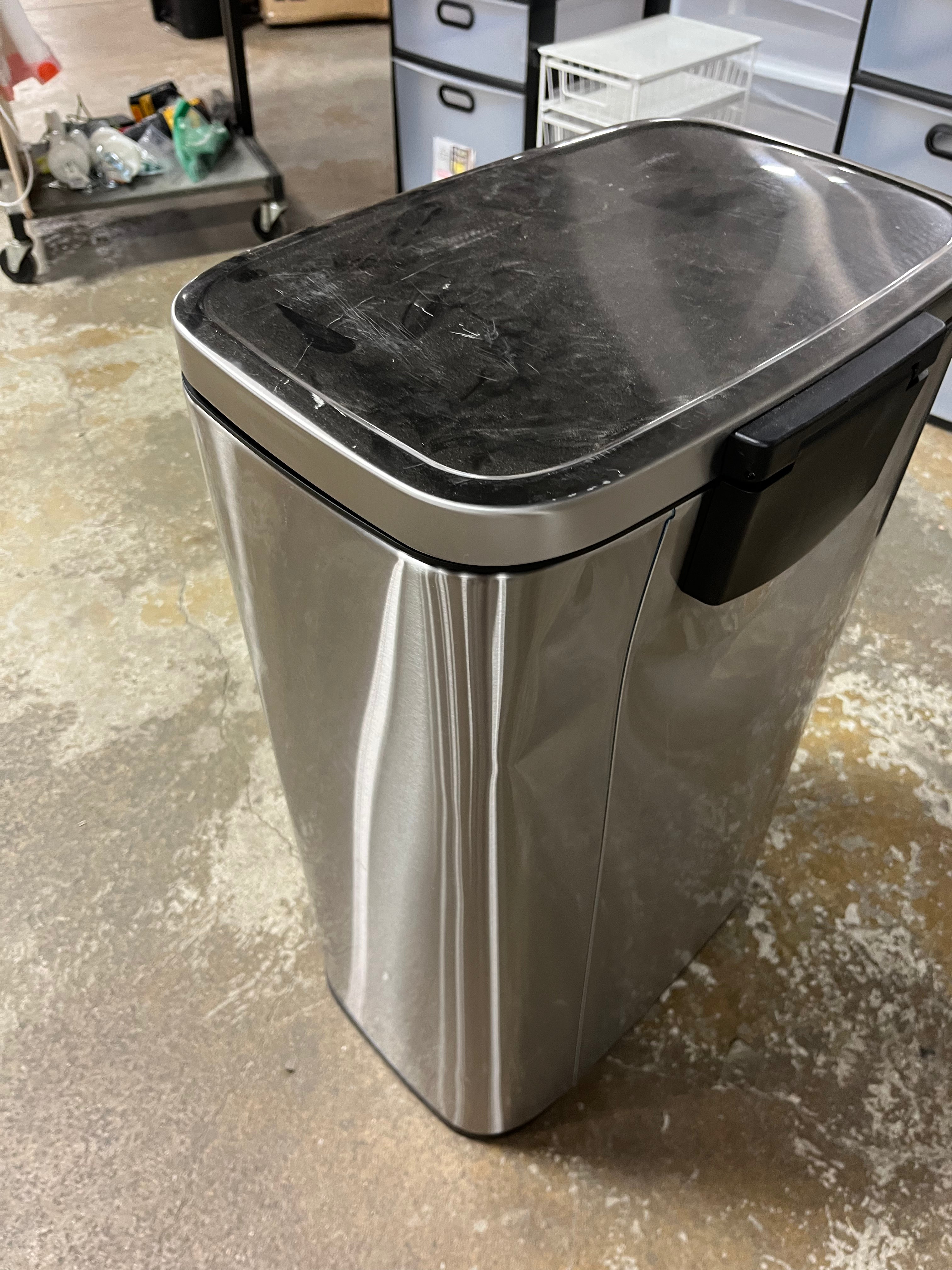 45Liter trash can
