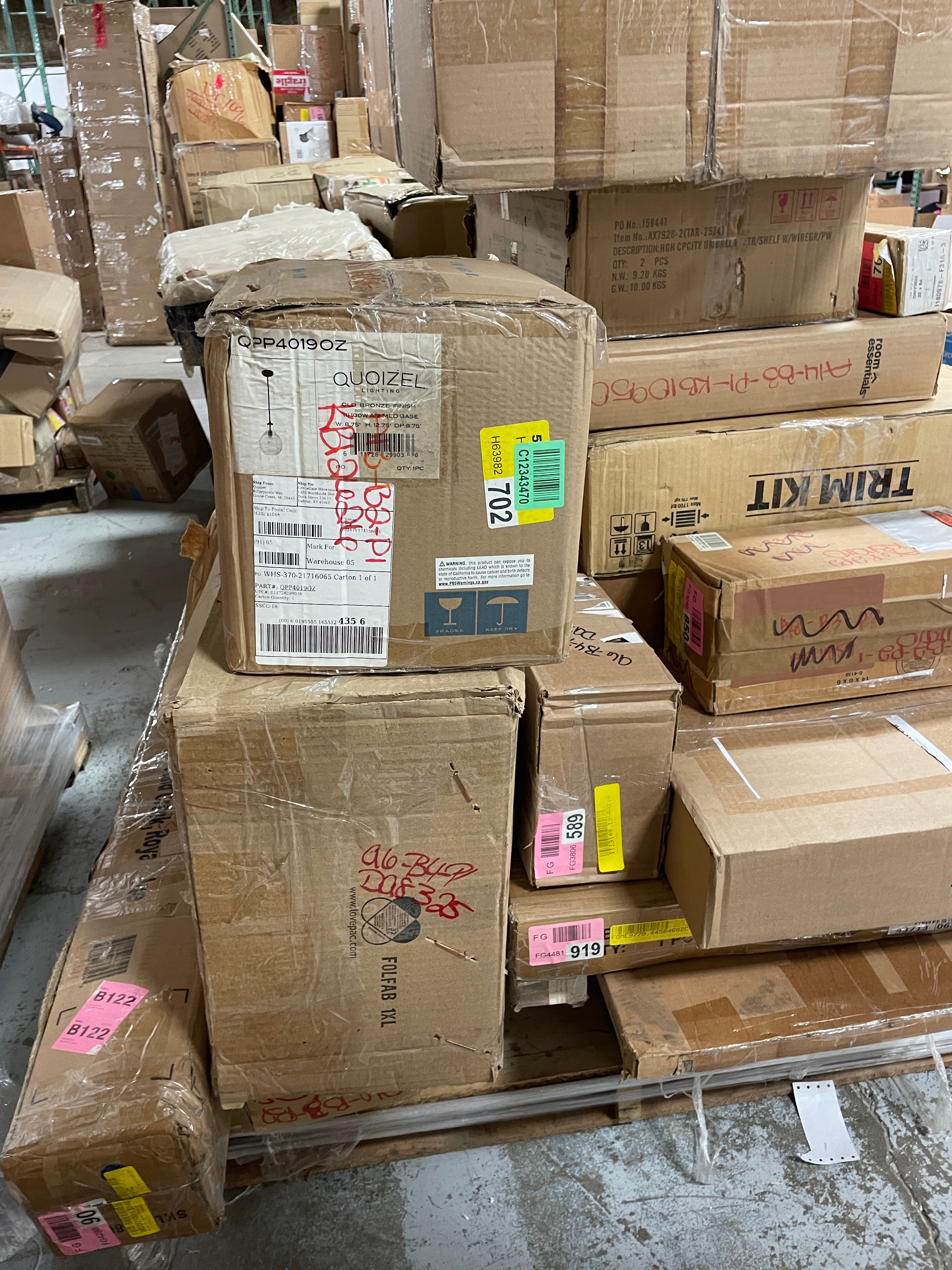 1 pallet of mixed barstools, lighting, home decor, mixed goods