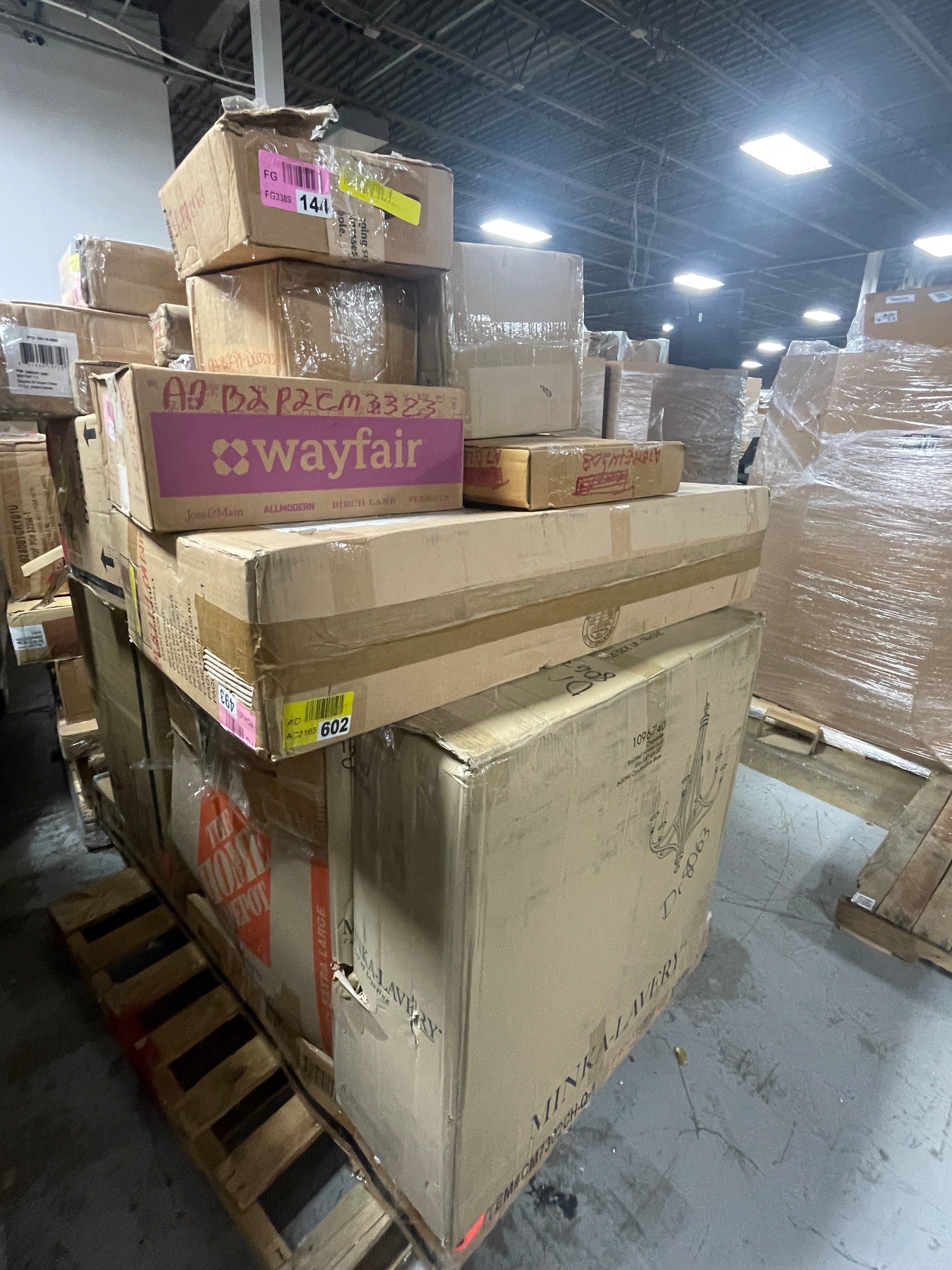 1 pallet of mixed stools, lighting, home decor, mixed home goods