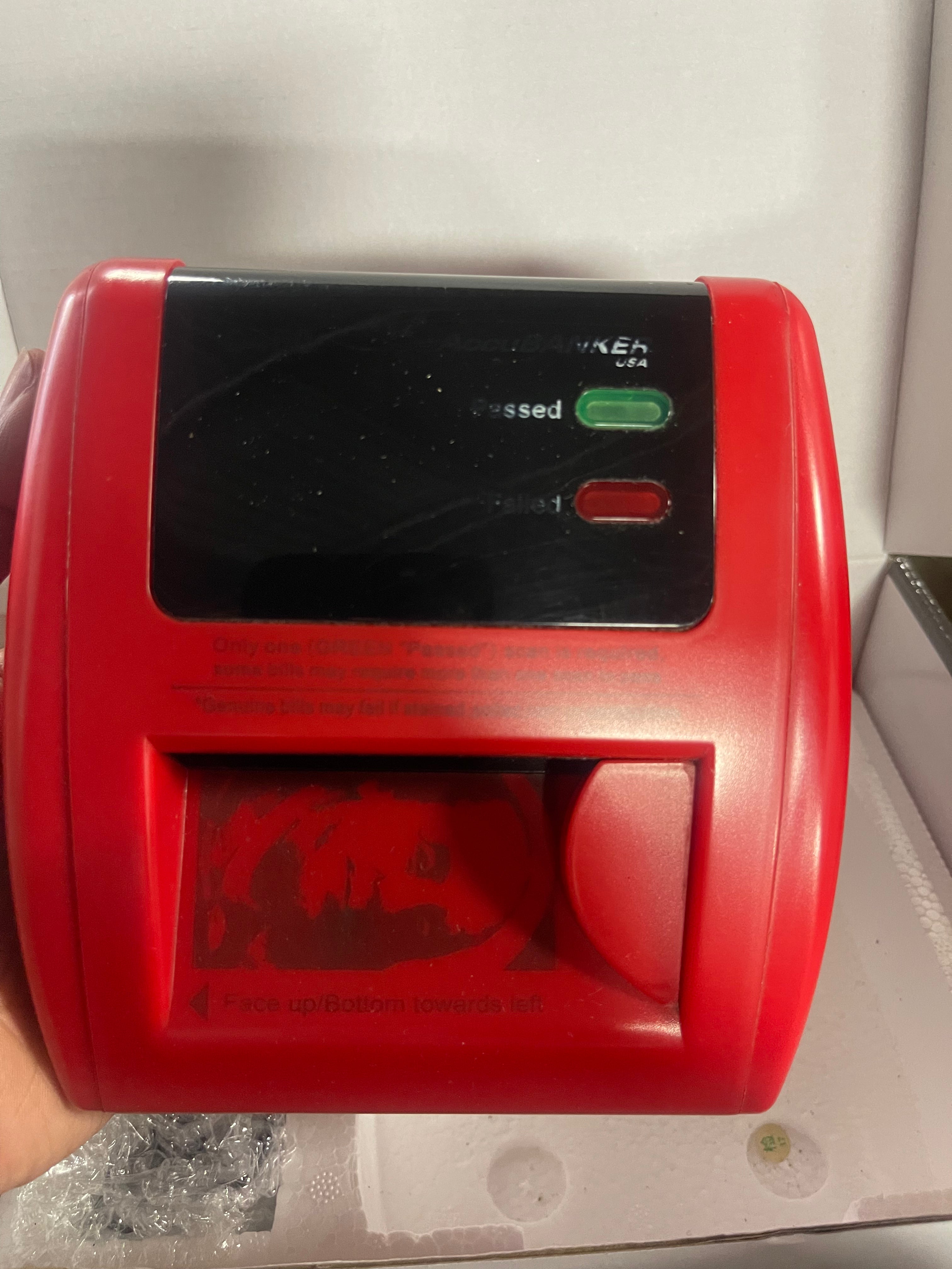 Counterfeit Money Checker Machine, Magnetic, Infrared, Watermark and Micro-Printing Detection in Less Than 1 Second with Audible and Visual Alert for Suspicious Bill