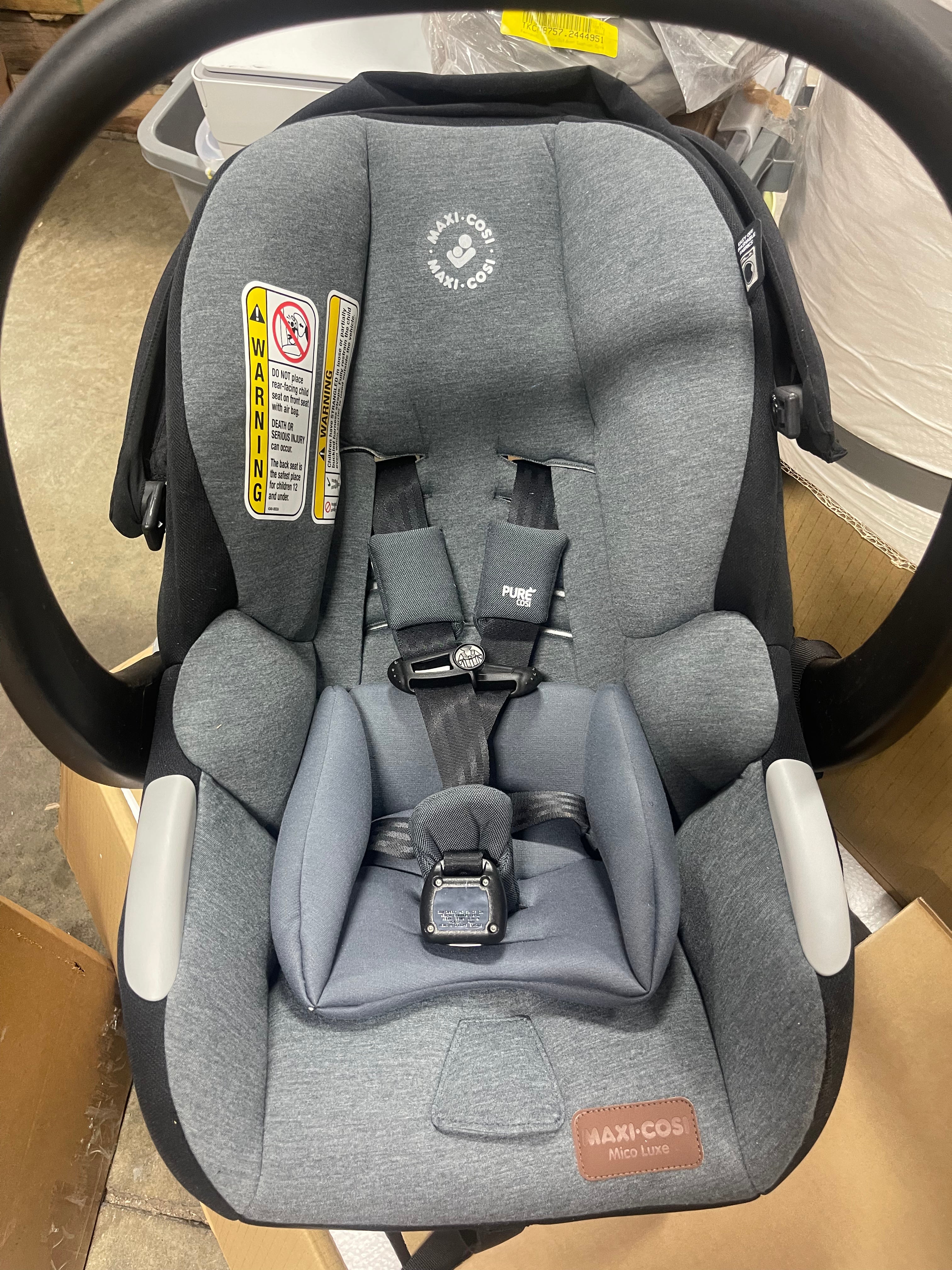 Siena Maxi Cosi Car Seat with Base