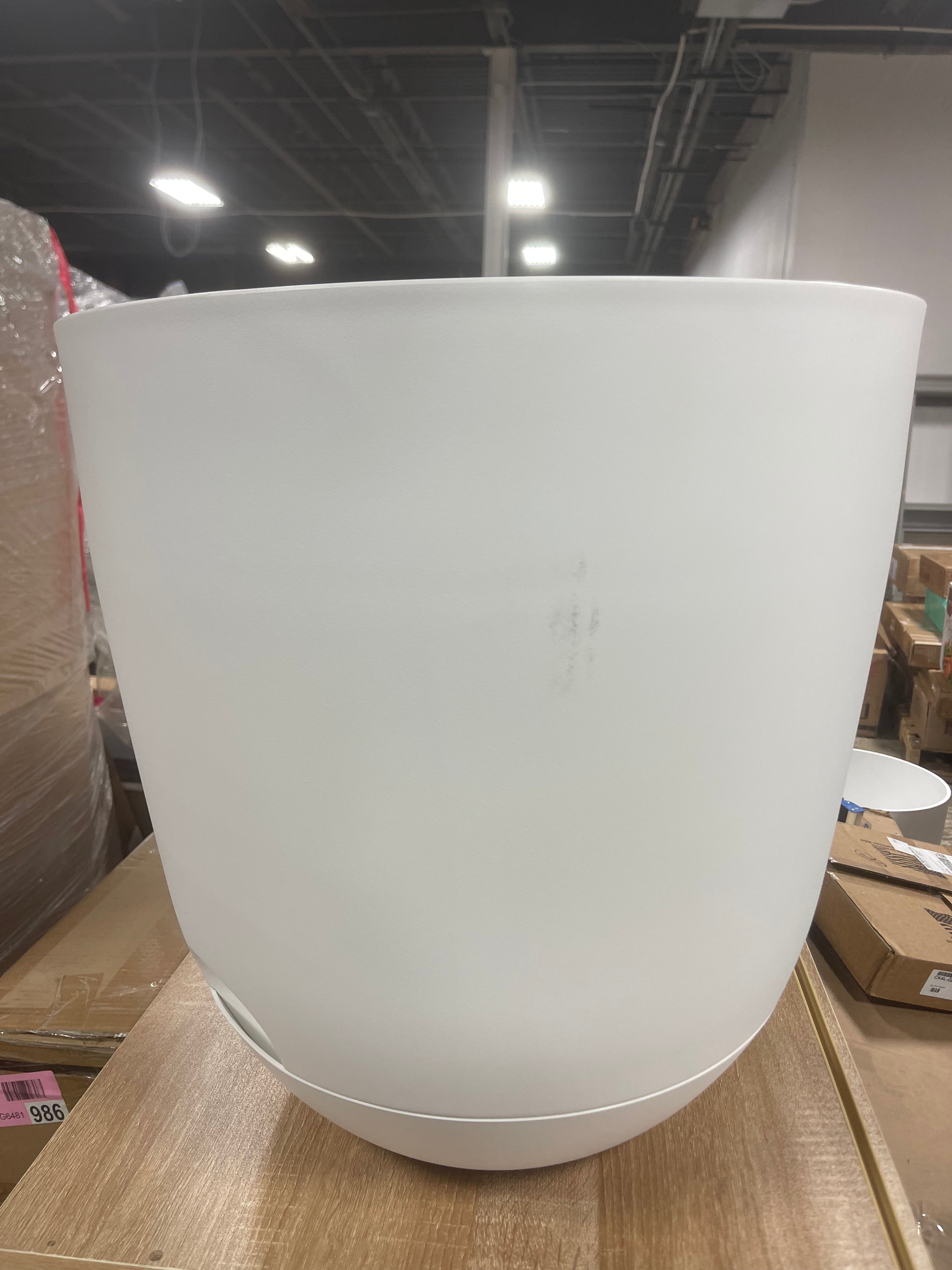 Self-Watering Plastic Indoor Outdoor Planter Pot