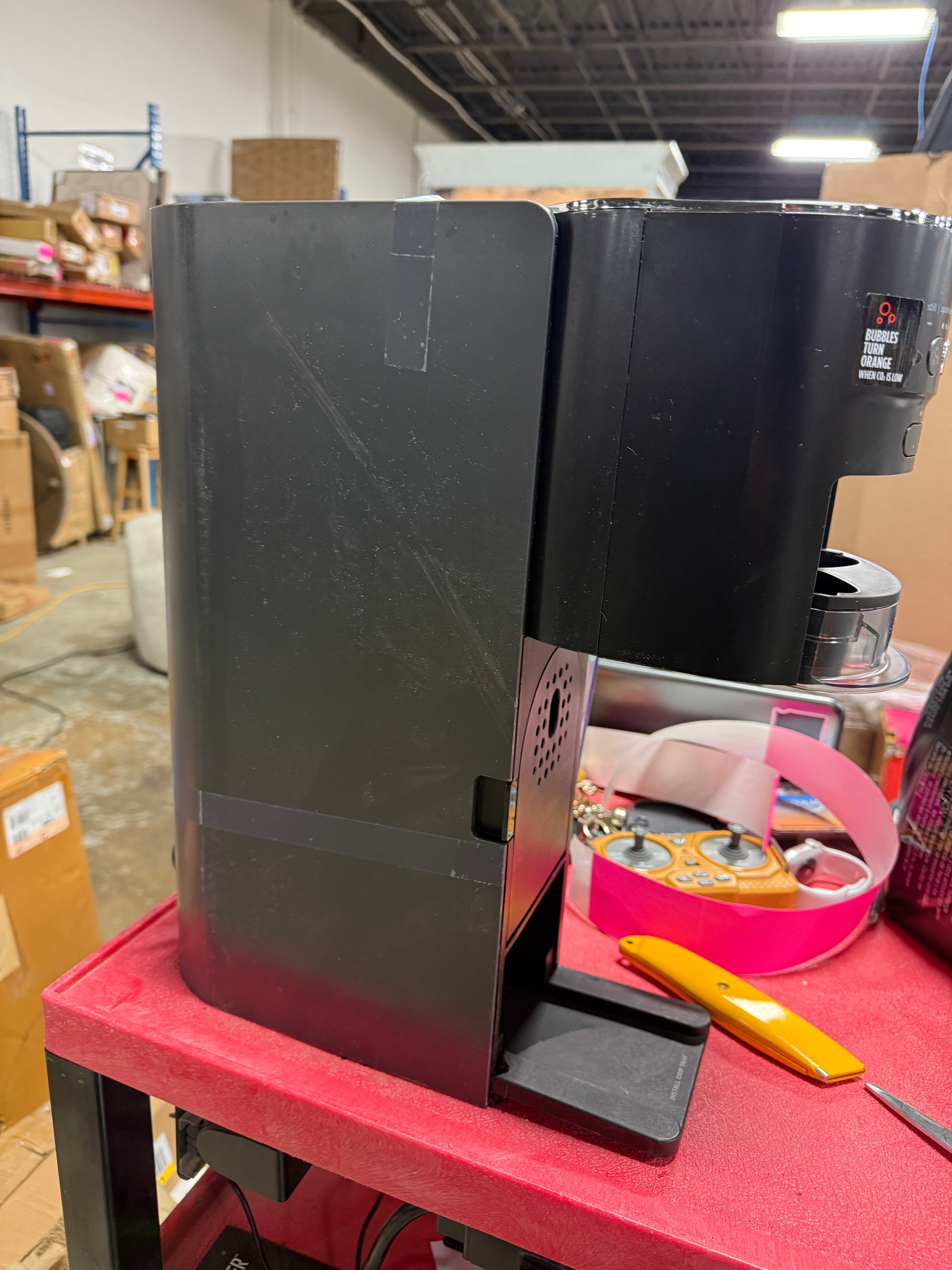Thirsti Drink System Black Stainless Steel & Plastic Cartridge