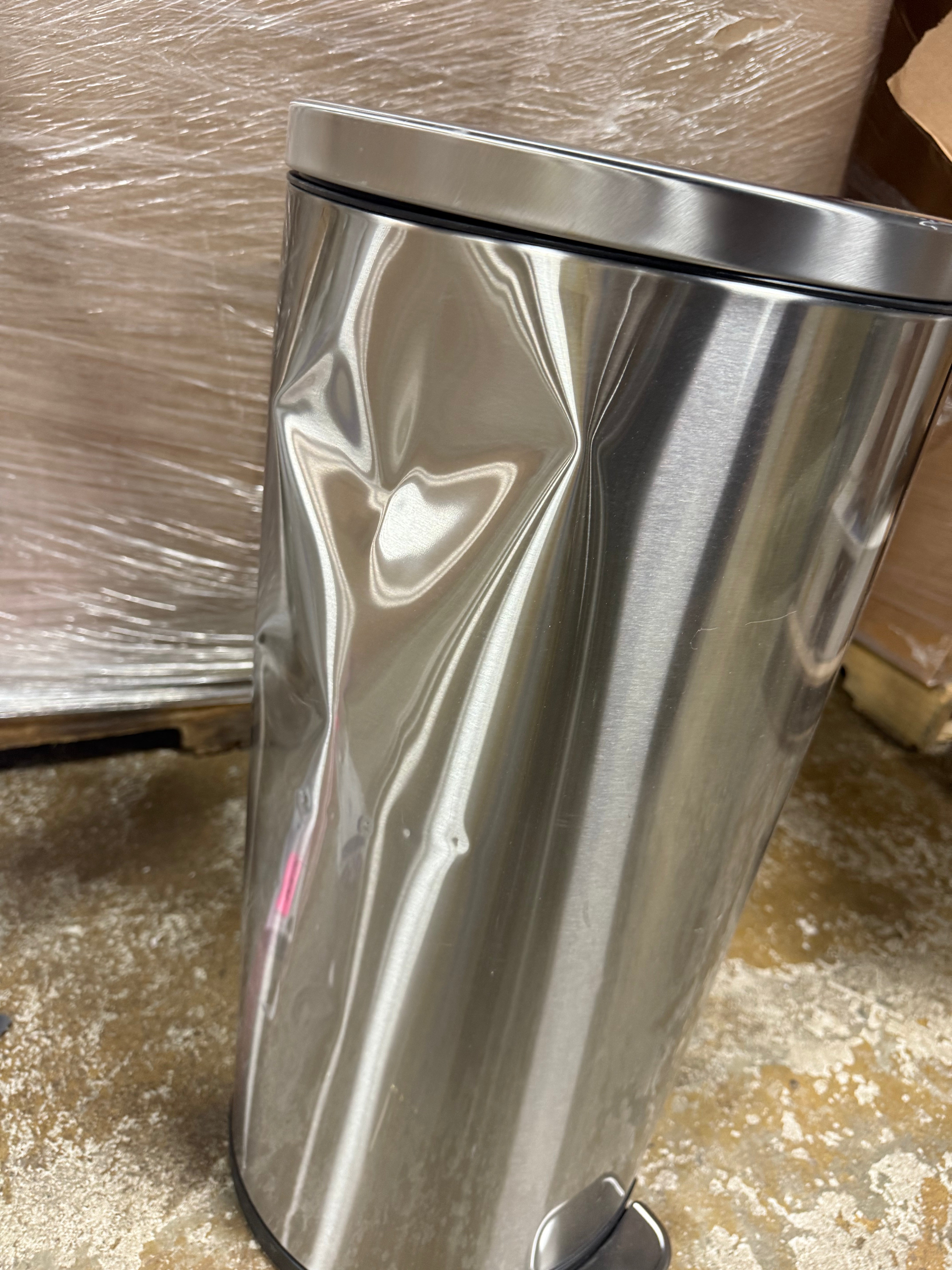 Round Step Trash Can