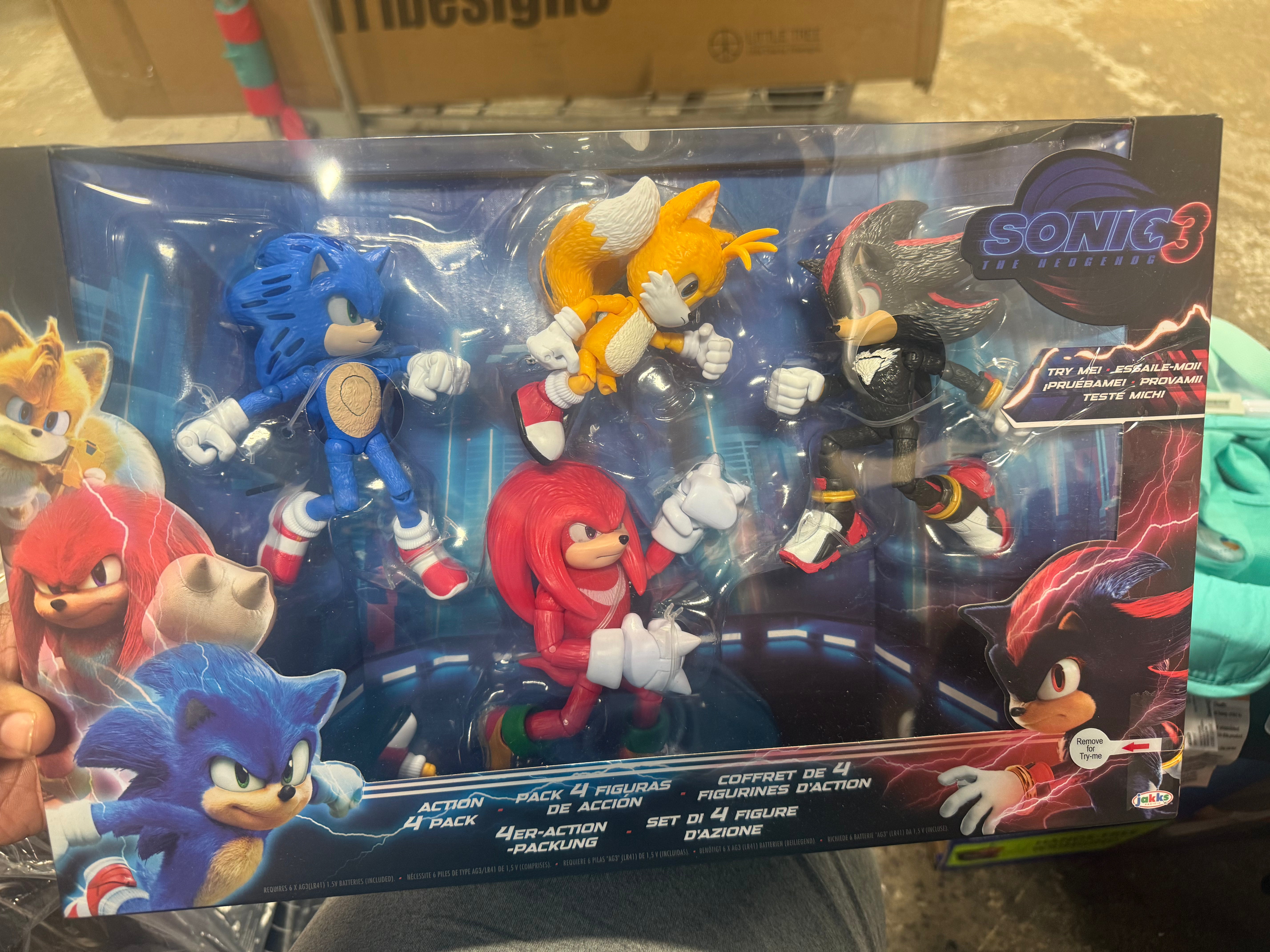 Action Figure Set - 4pk: Superheroes & Comics, Animation, TV and Movies