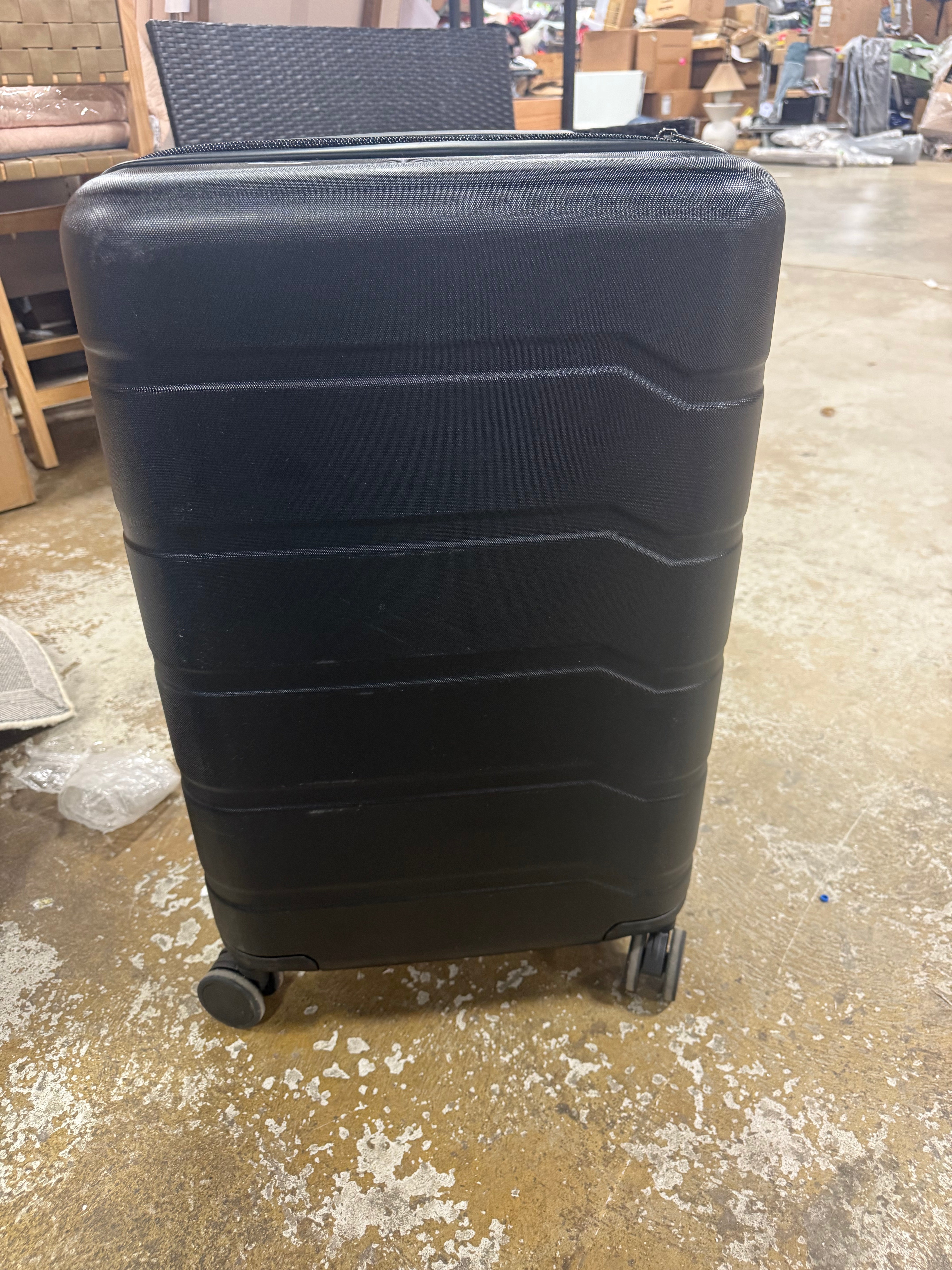 Hardside Medium Checked Suitcase