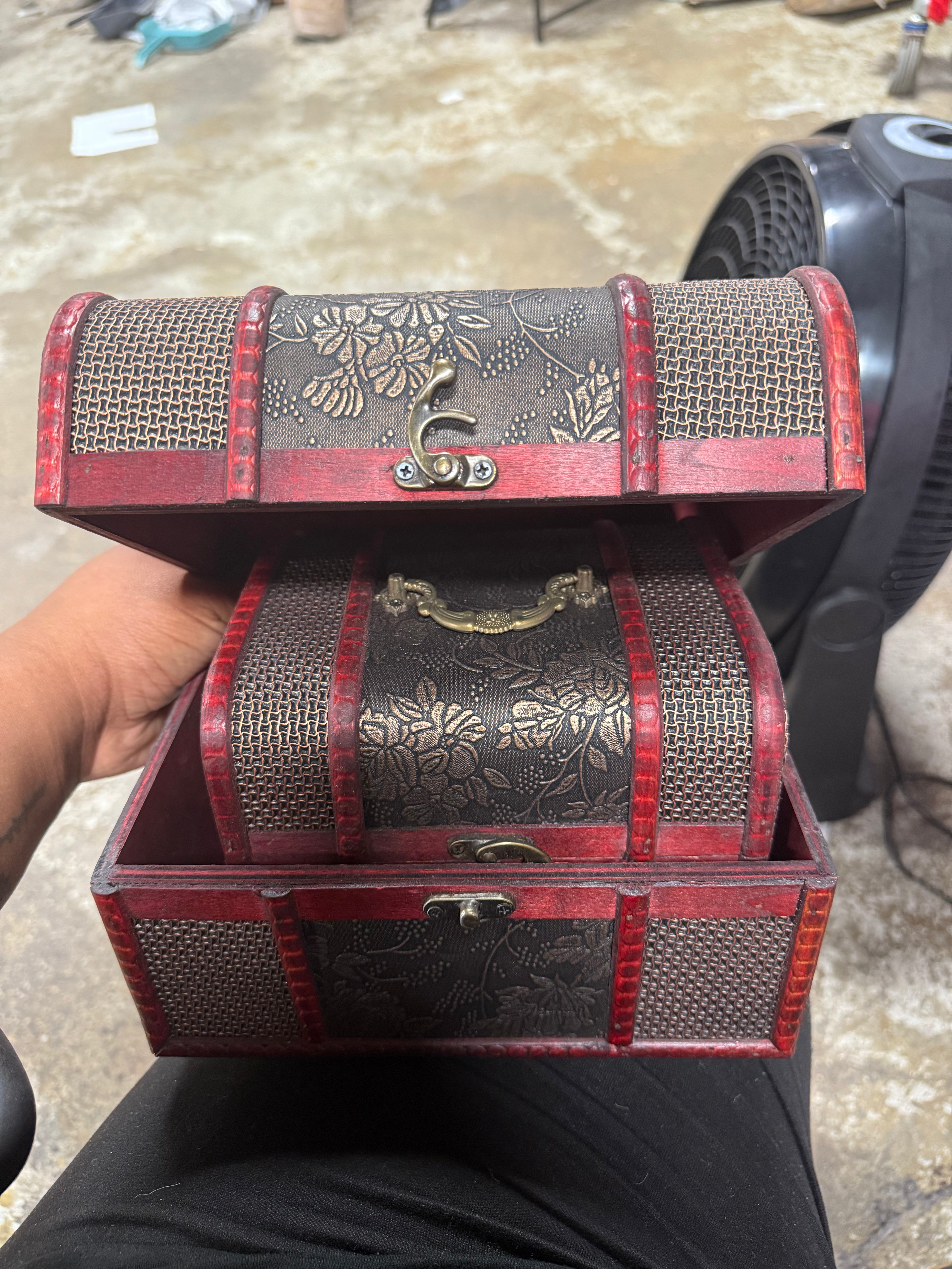 Set of 5 Diamond Embossed MDF and Faux Leather Exquisite Exquisit Jewelry Chest Box