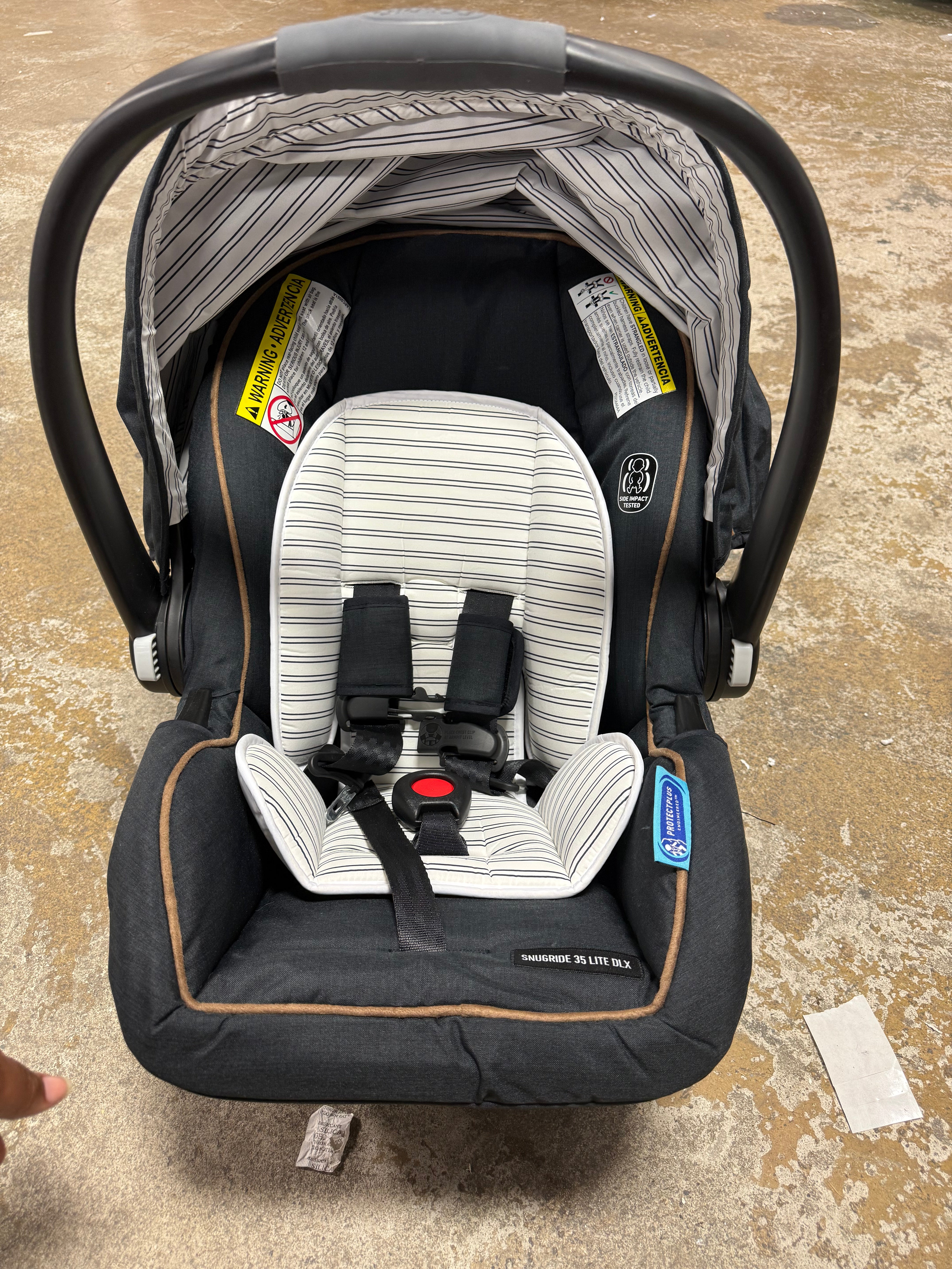 Modes Pramette Travel System - Black CAR SEAT ONLY