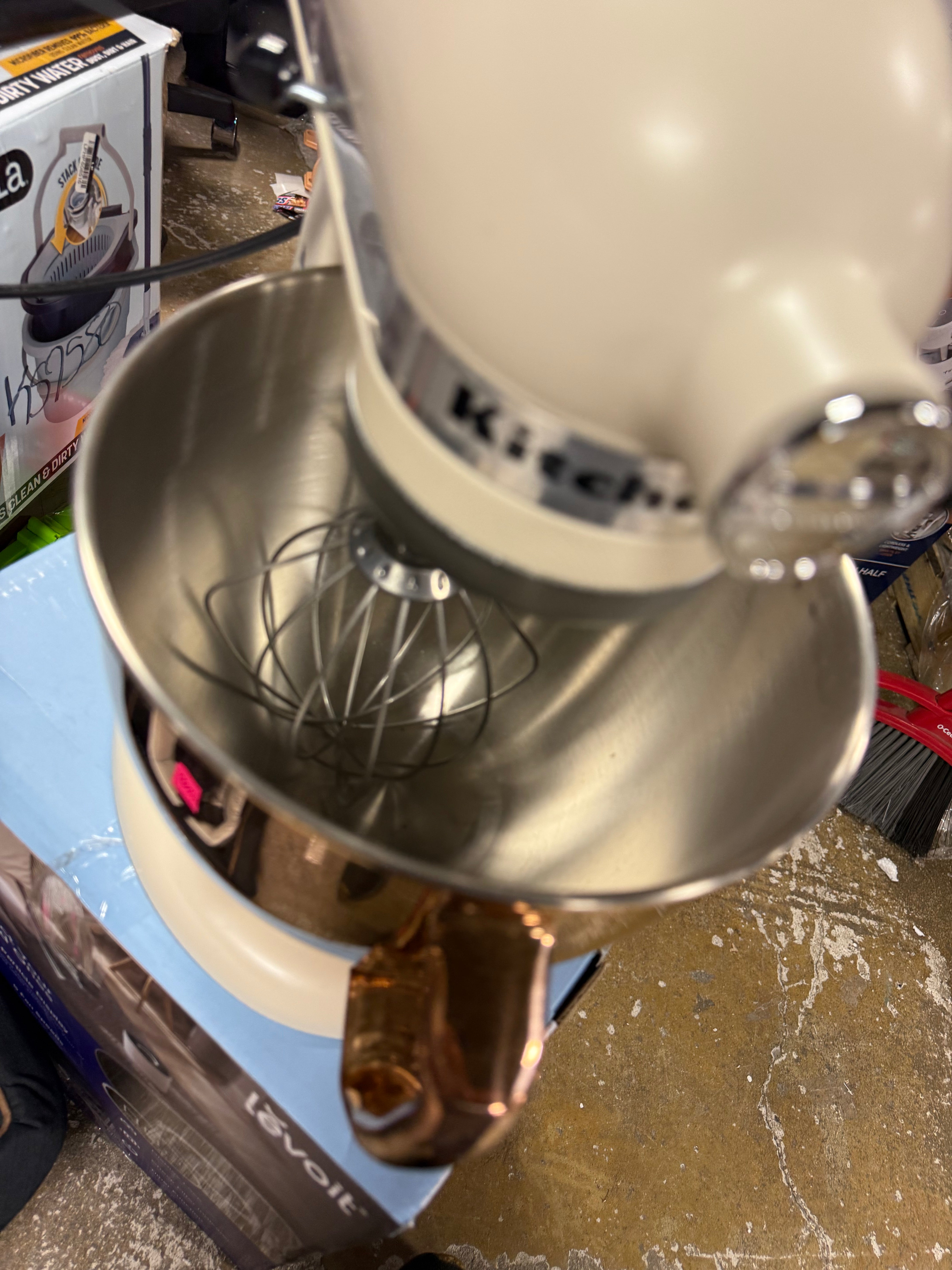 10-Speed Stand Mixer with Copper Bowl Fresh Linen - Metal