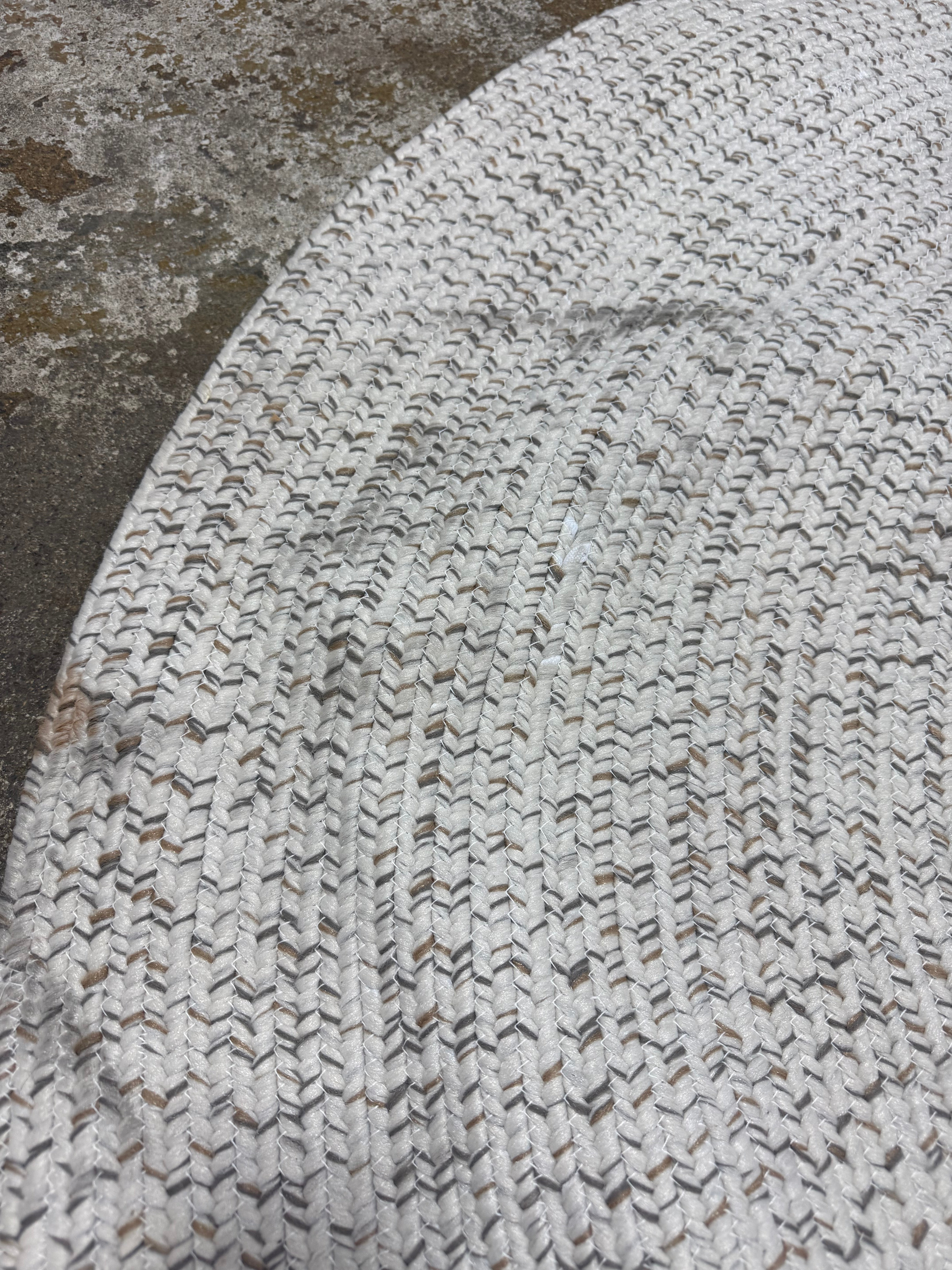 Wynn Braided Indoor/Outdoor Area Rug 5'x8' Oval
