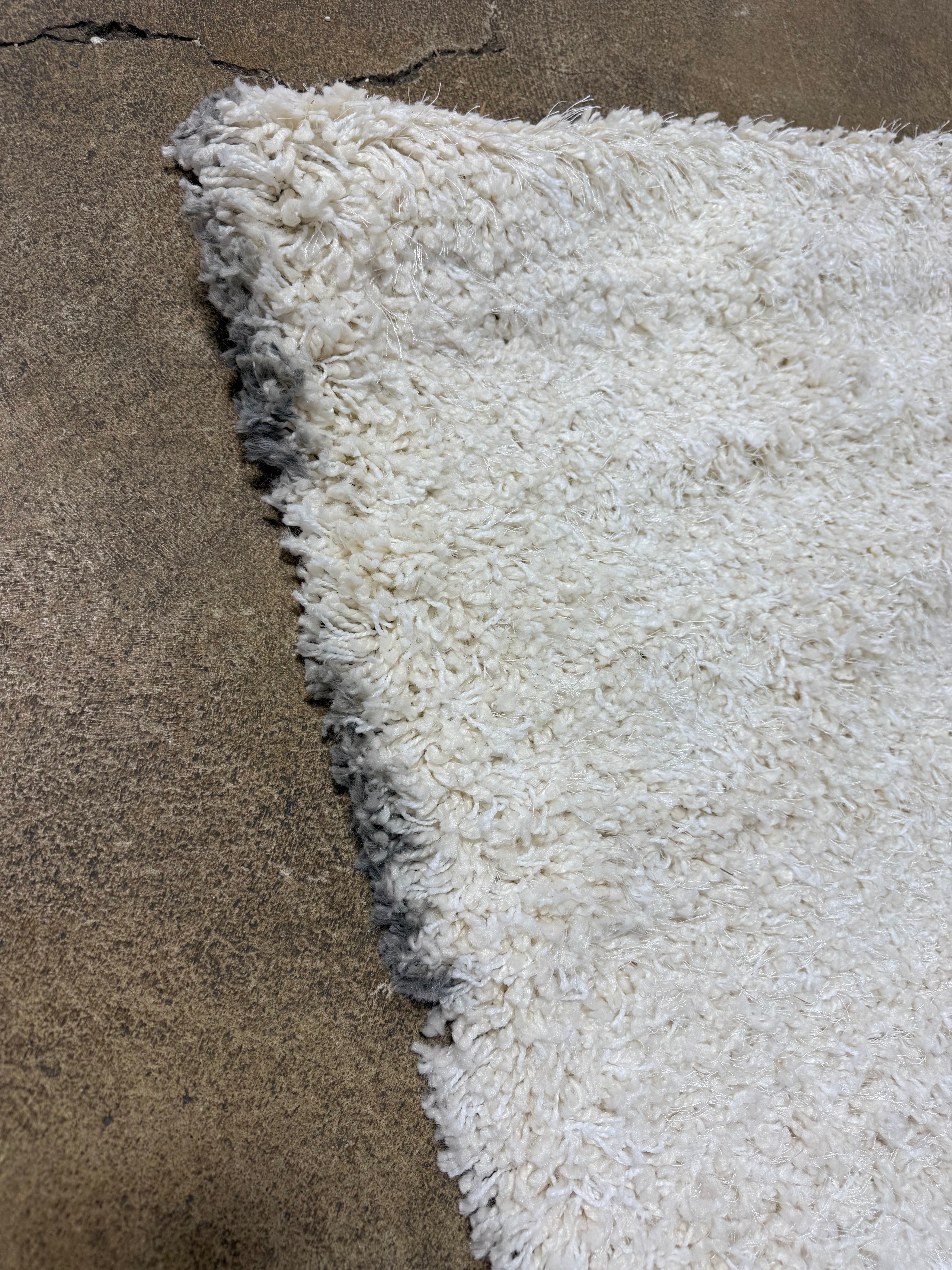 Eyelash Woven Shag Rug 7'8"x9'10