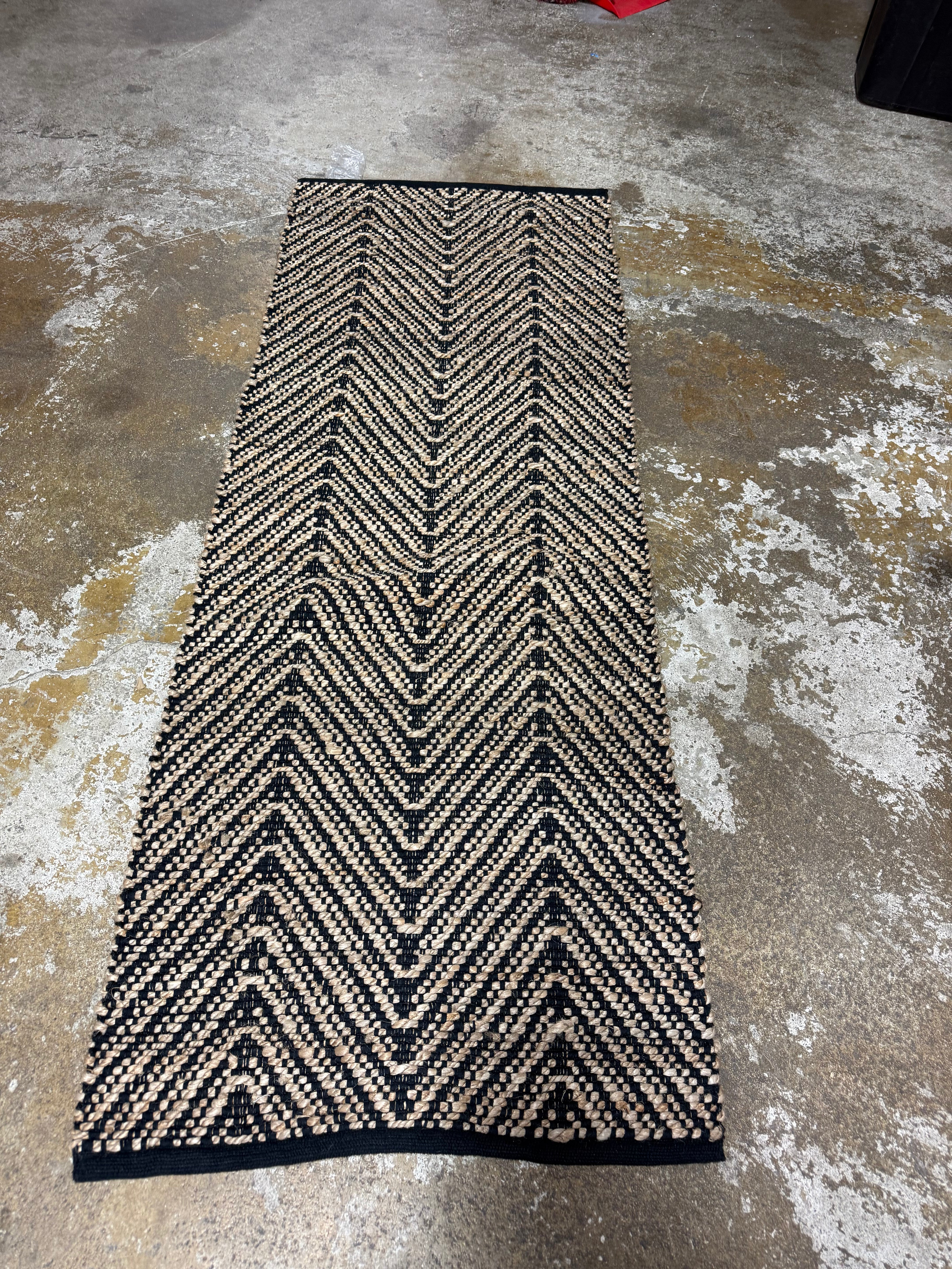 2'4"x7' Handloom Chevron Runner Rug Black