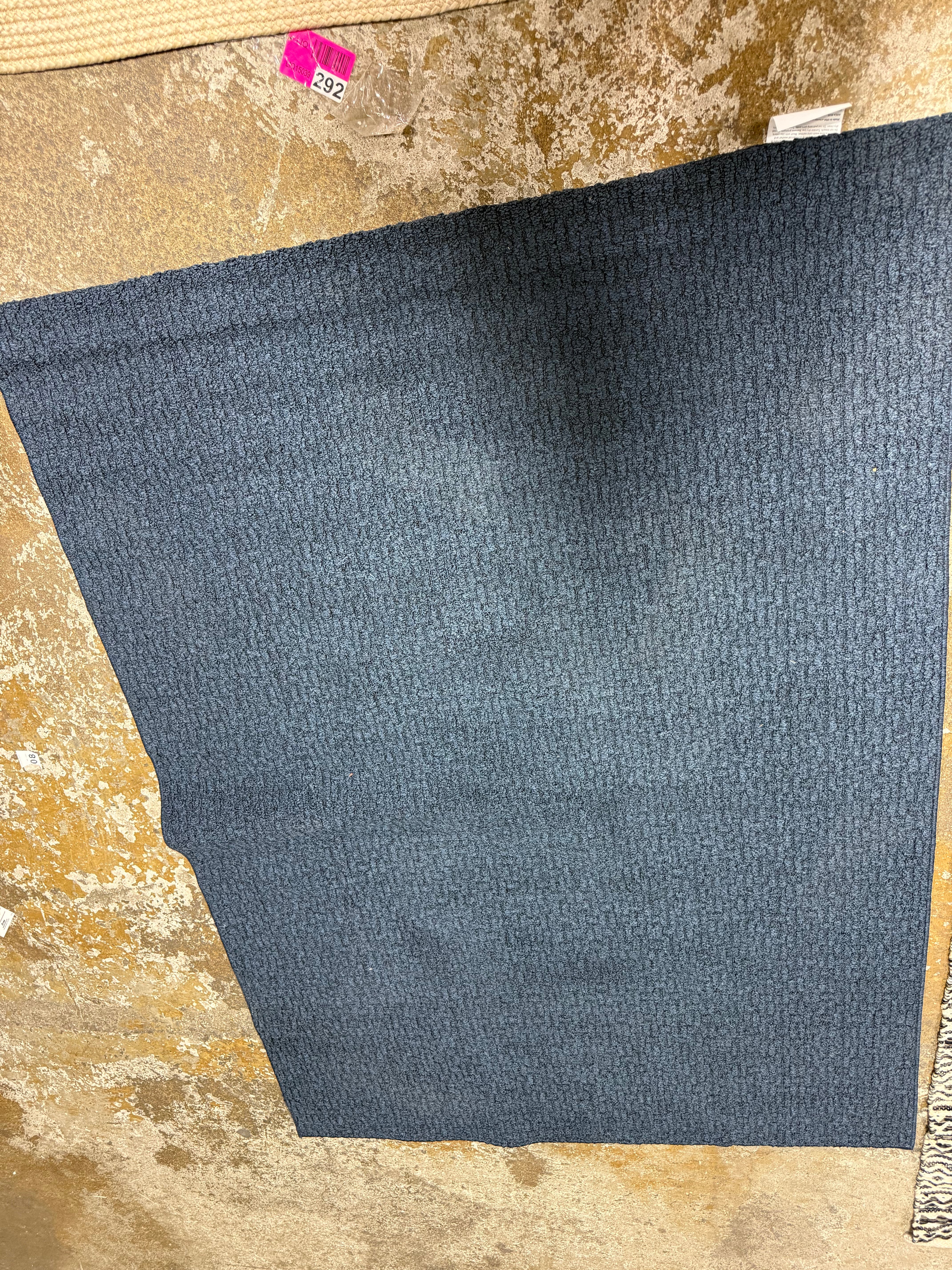 Washable Solid Machine Tufted Rug 4'X5'6"
