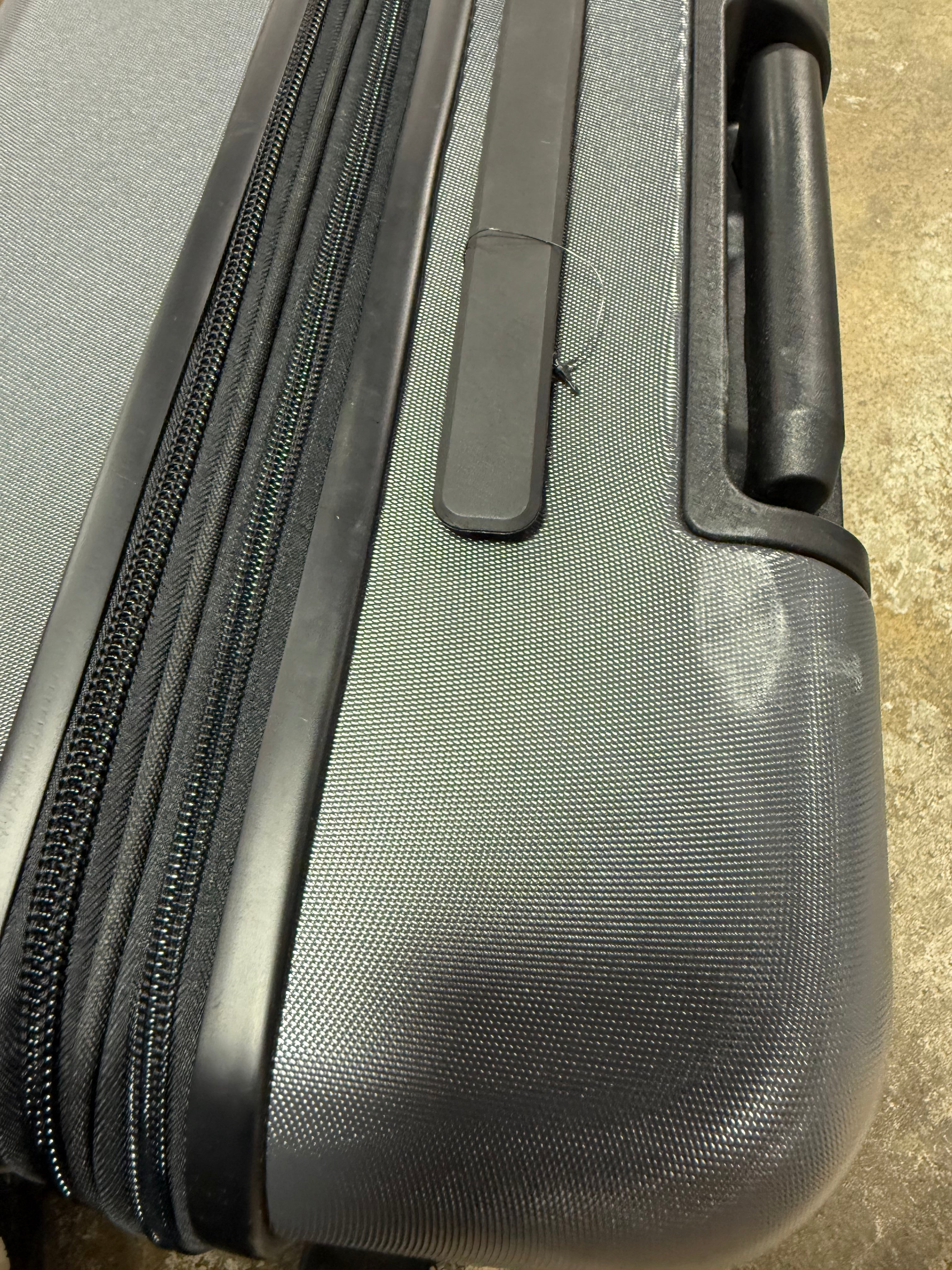 Hardside Large Checked Spinner Suitcase