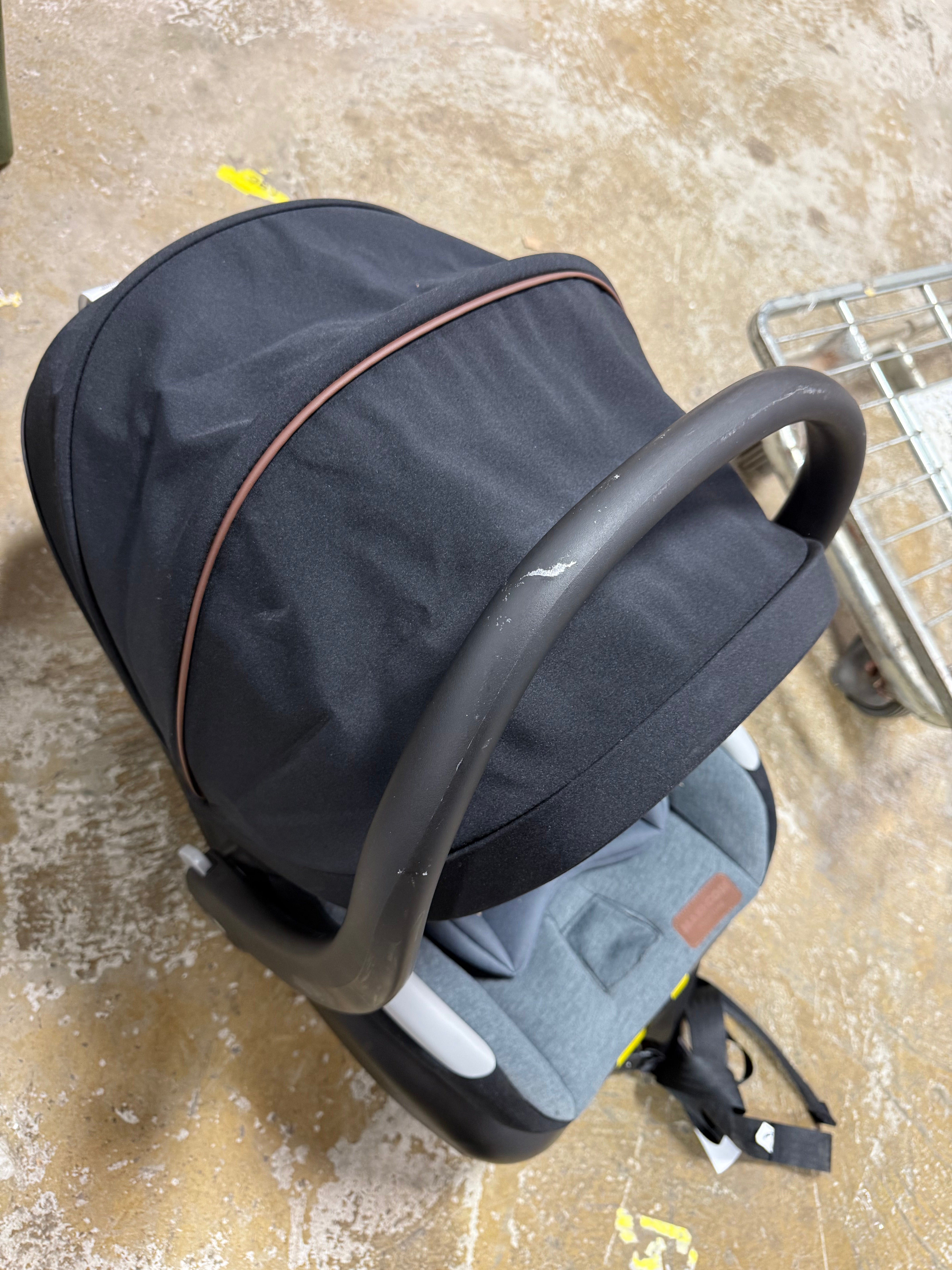 Mico Luxe Infant Car Seat