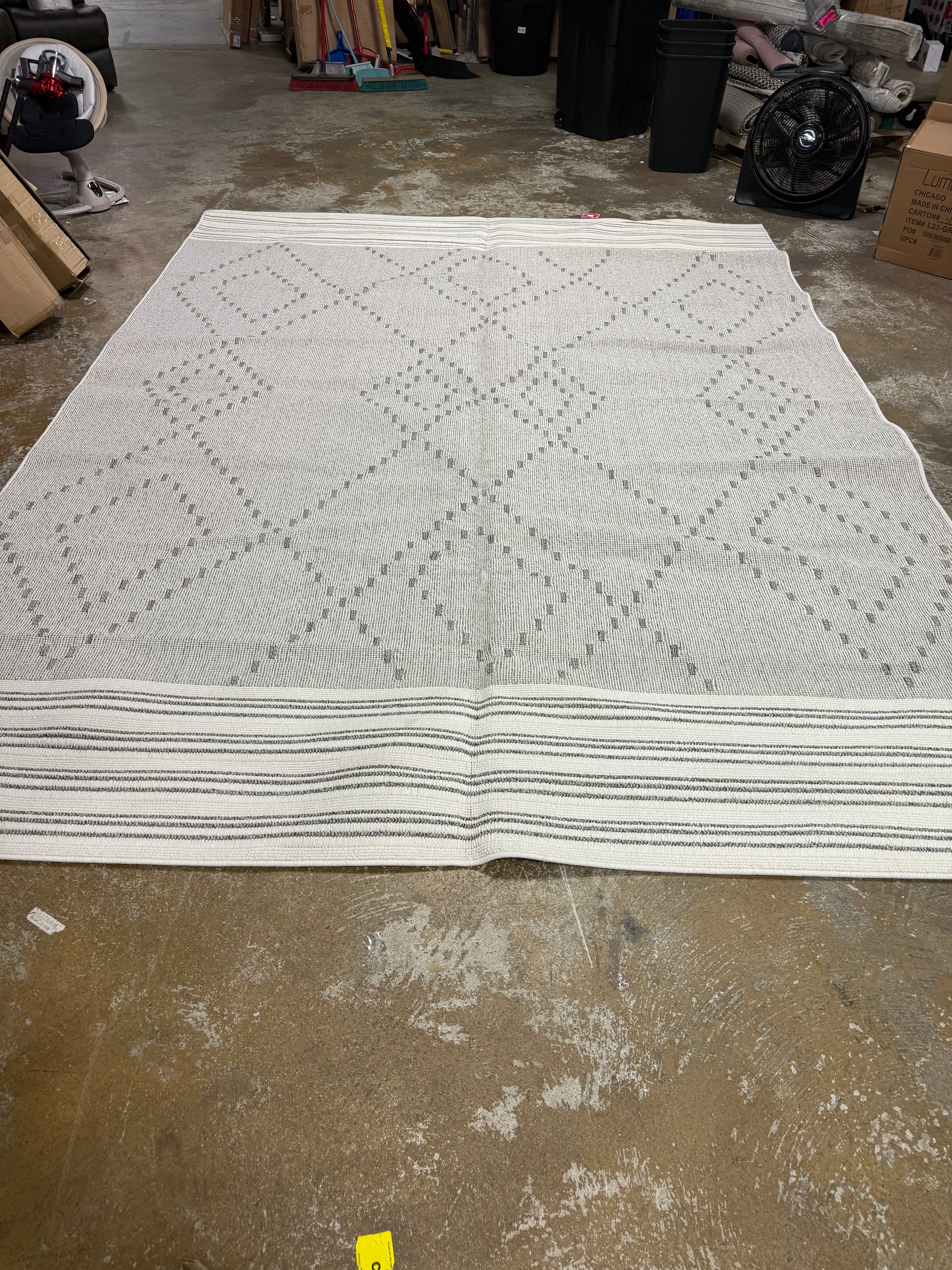 Jacinda Trellis Indoor/Outdoor Area Rug 9'x12'
