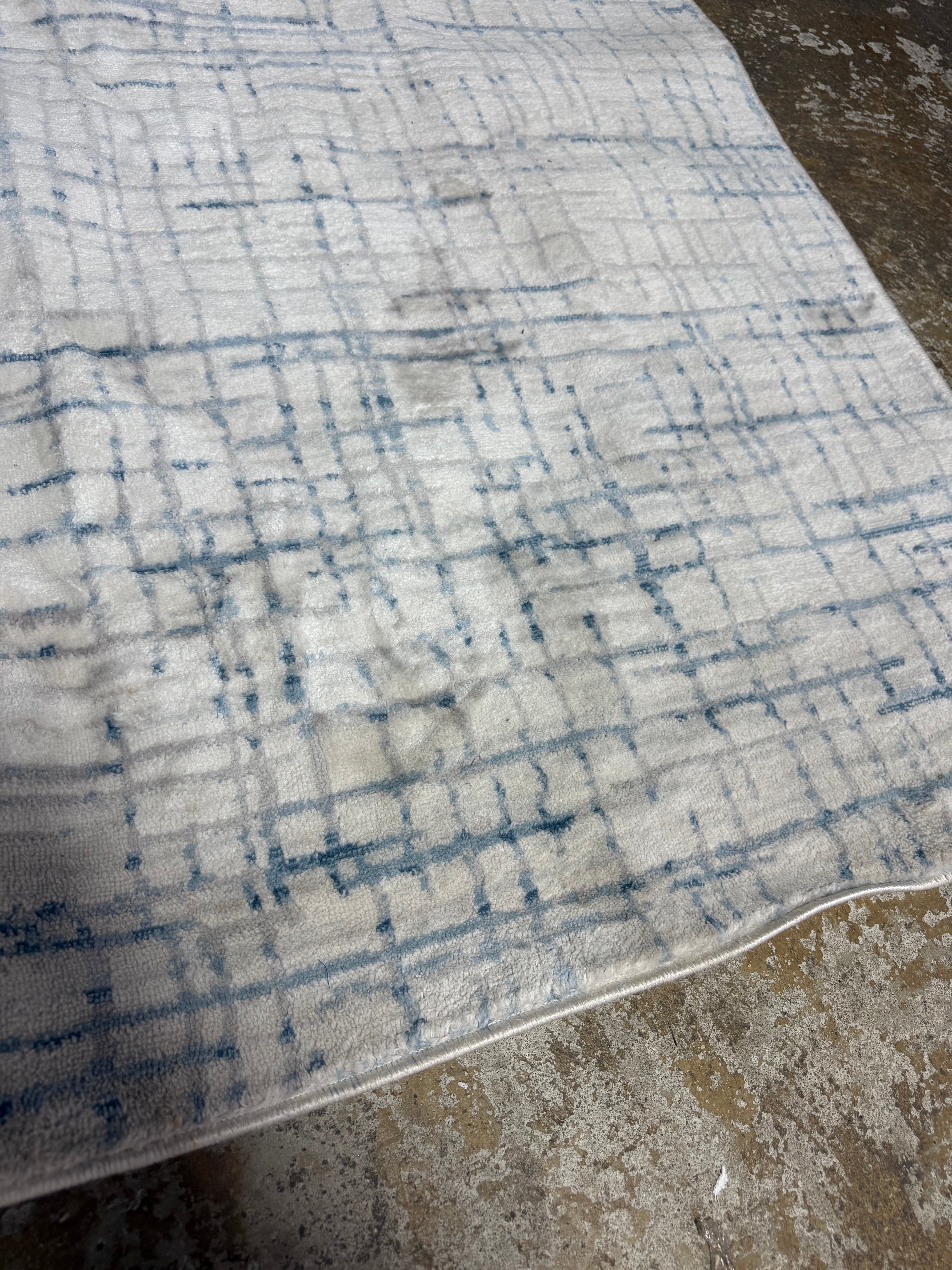 Beckfille Accent Rug 5'x7'