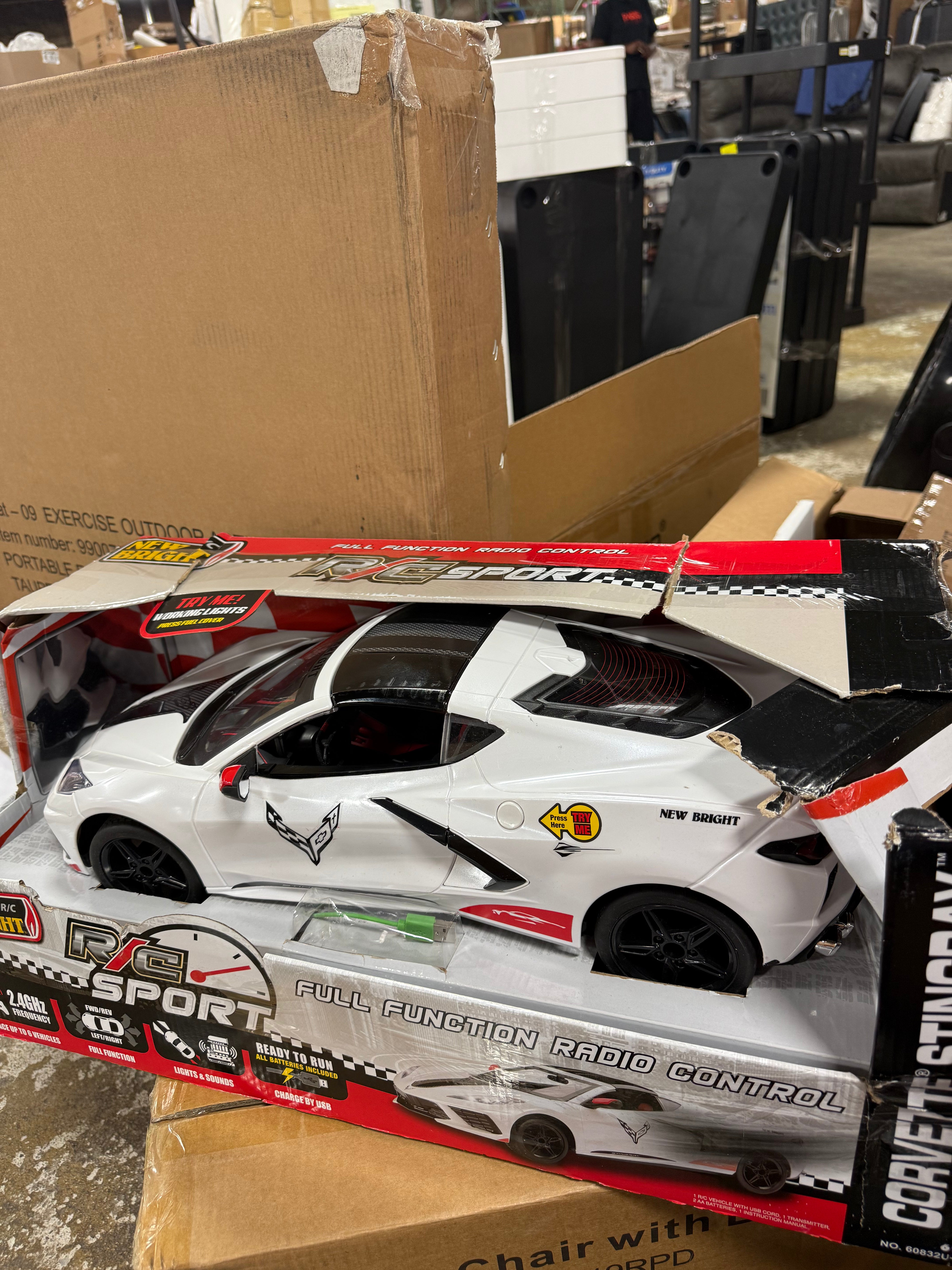 RC 1:8 Scale FF USB Showcase Sportscar - Corvette Stingray - White